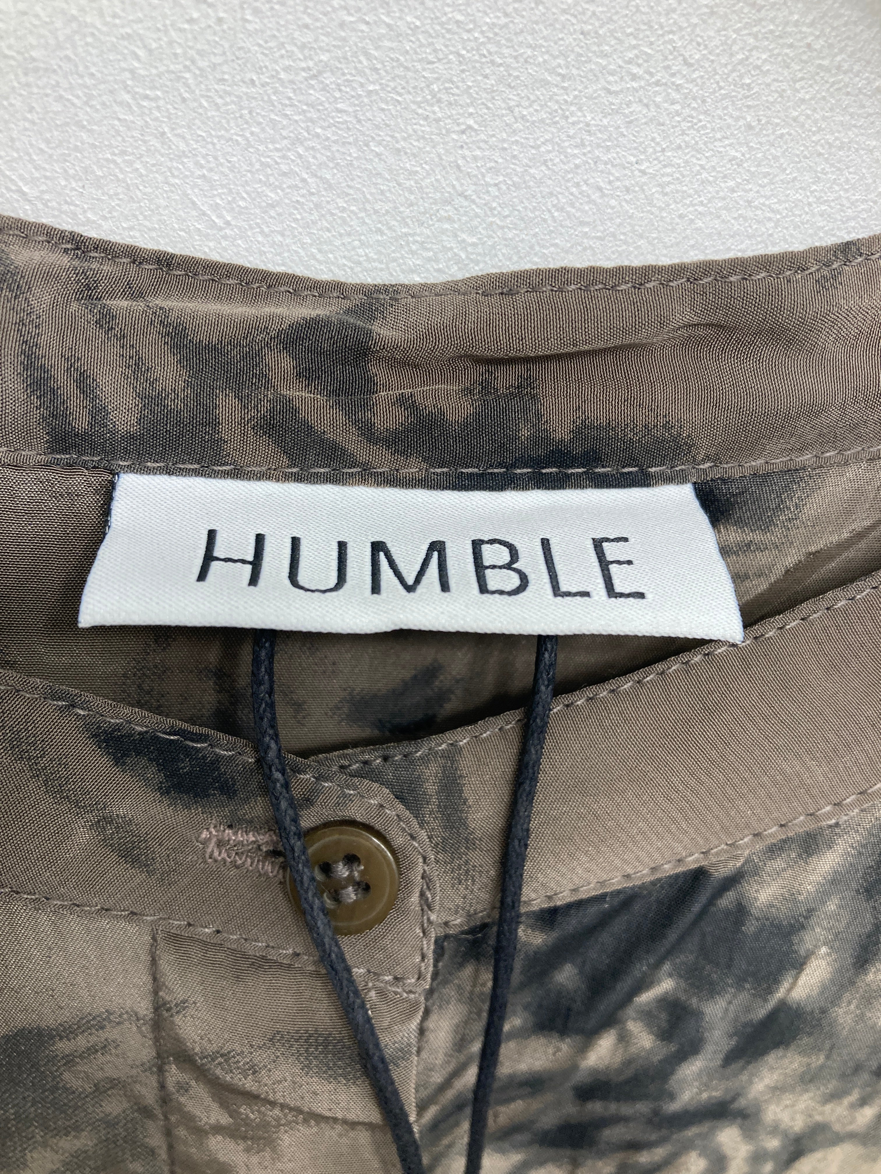 Humble Bluse
