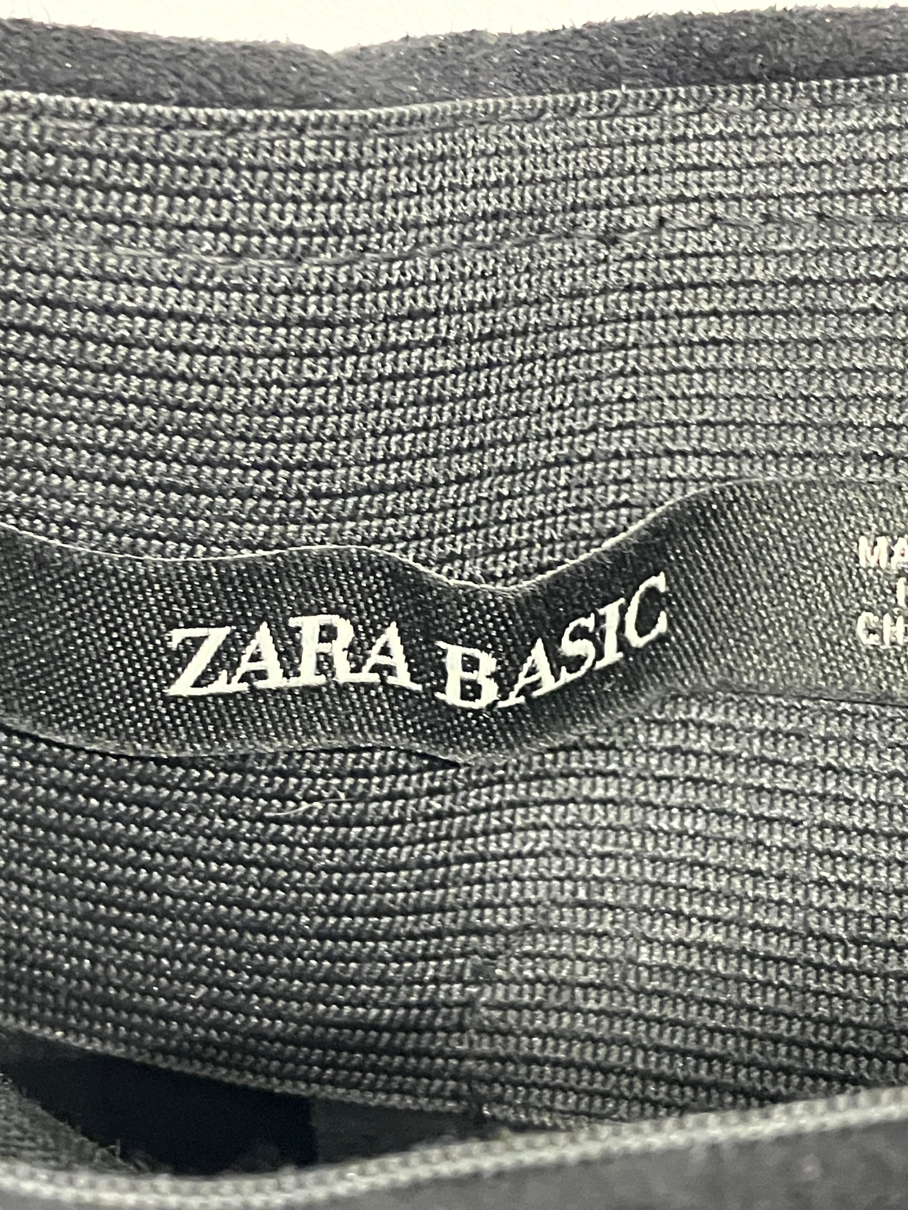 Zara Bukser
