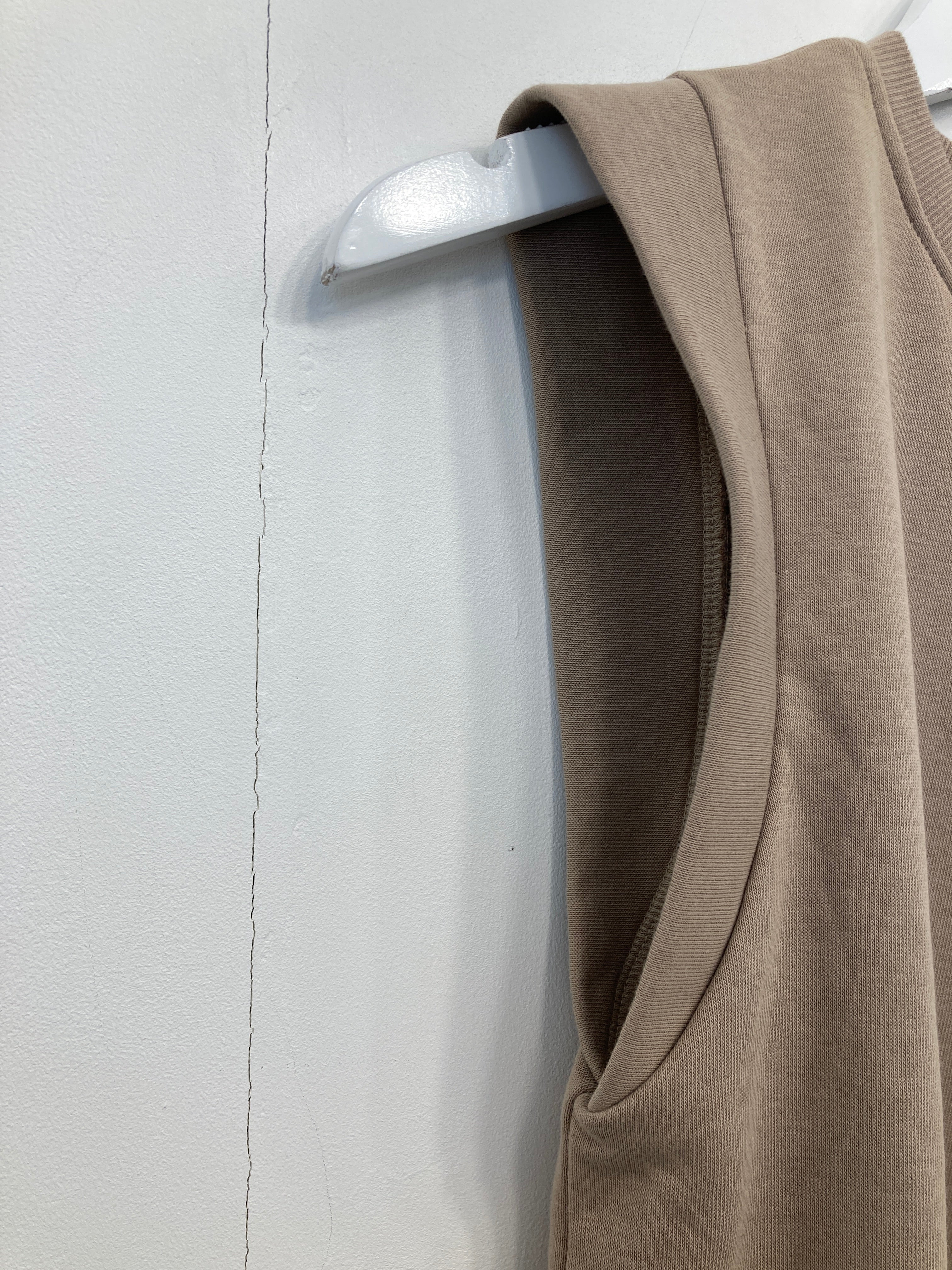 Pieces Vest