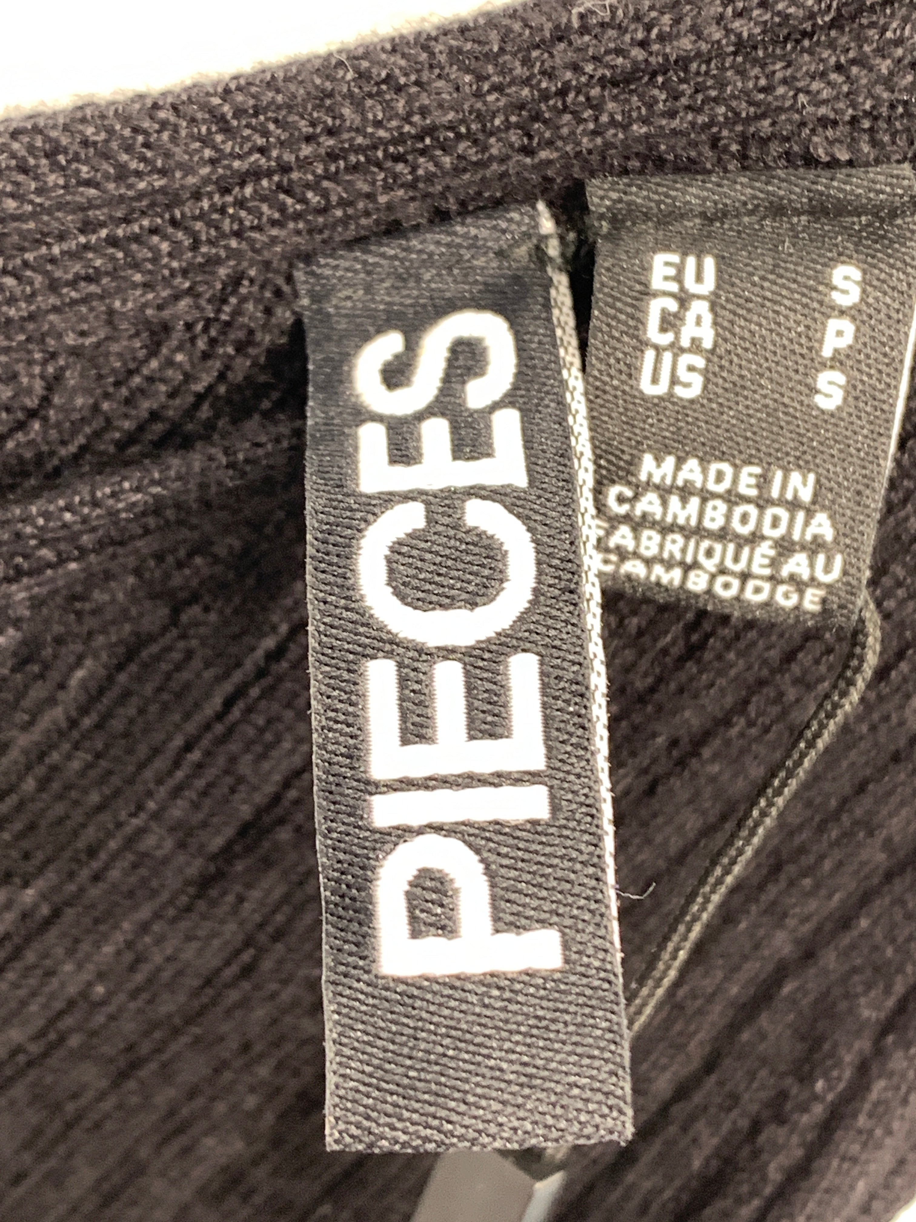 Pieces Top