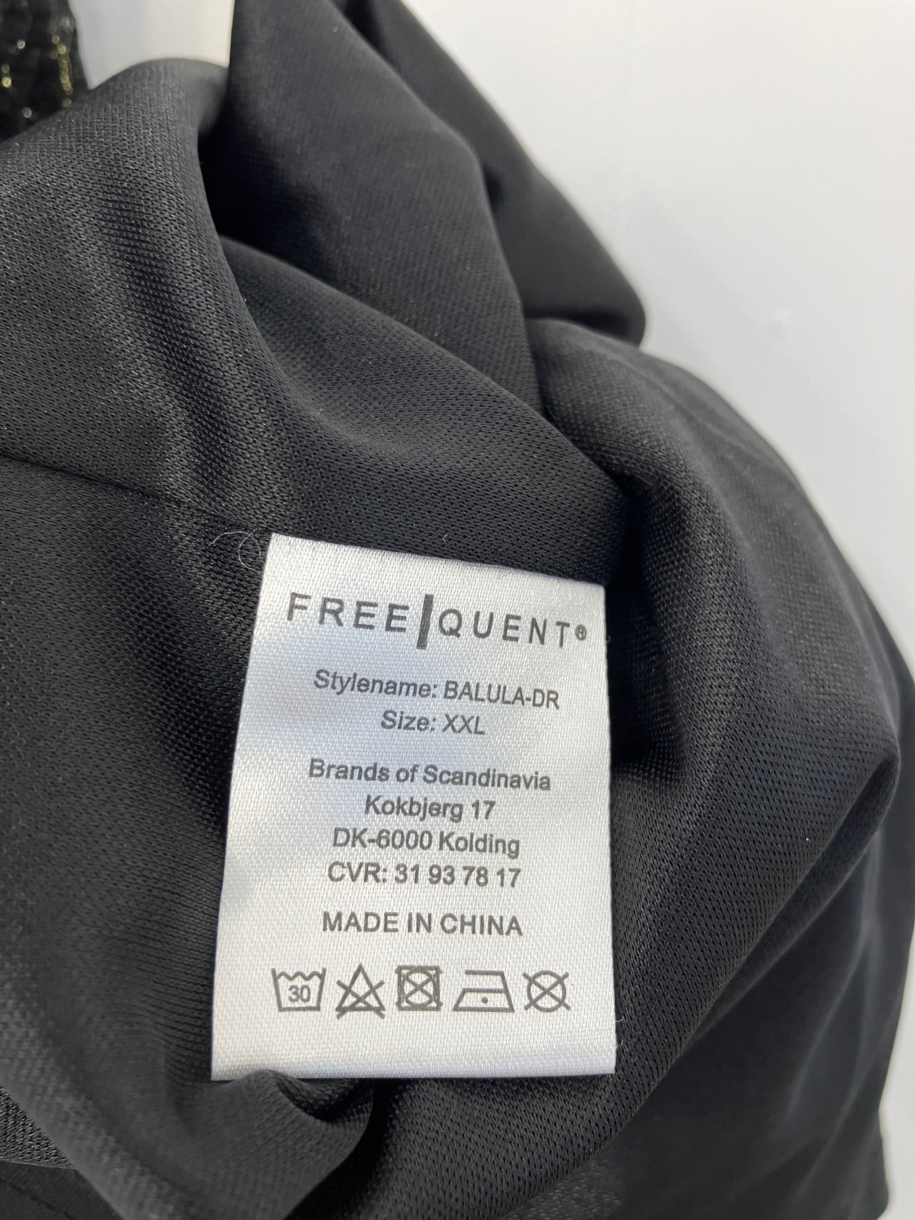 FreeQuent Kjole