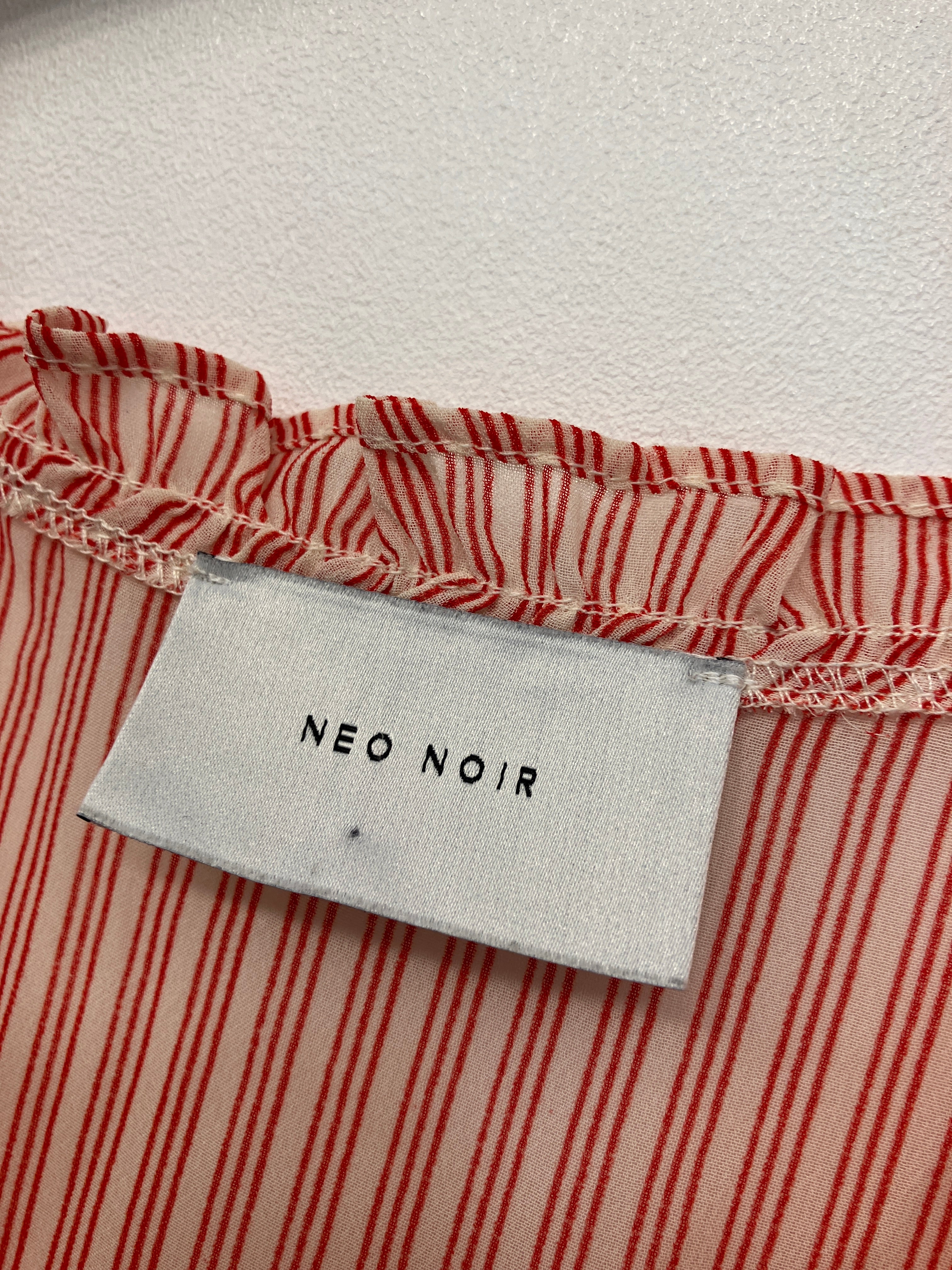 Neo Noir Bluse