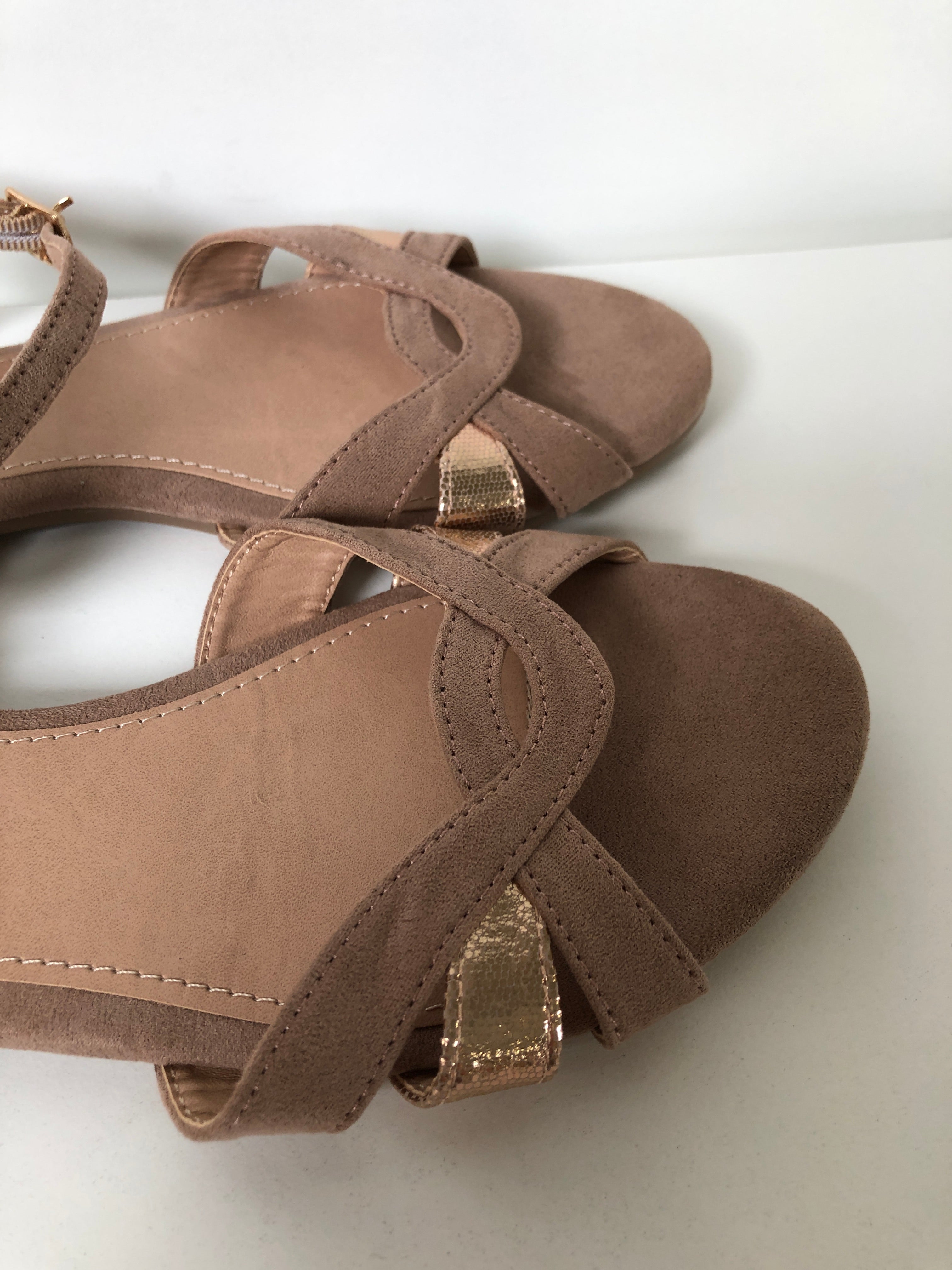Anna Field Sandaler