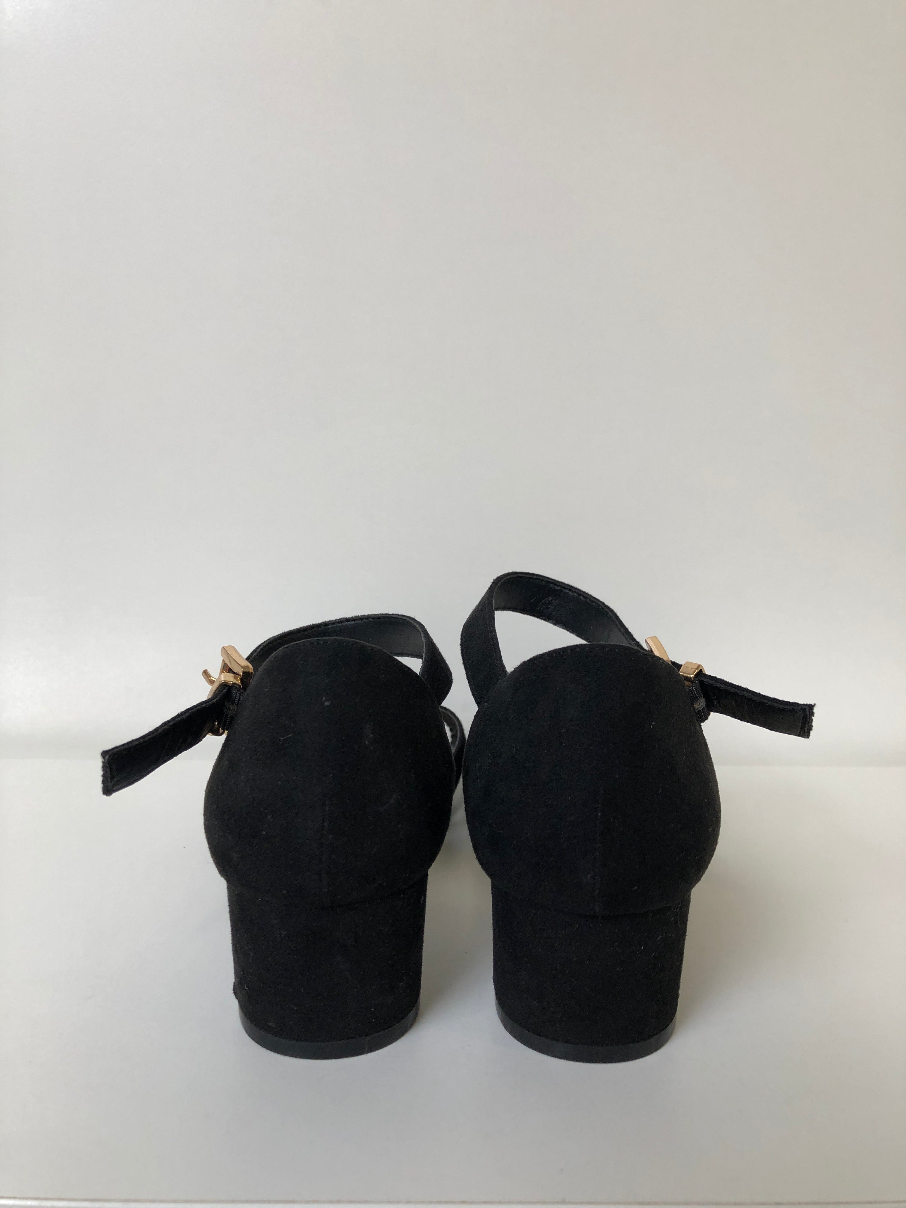 Anna Field Sandaler