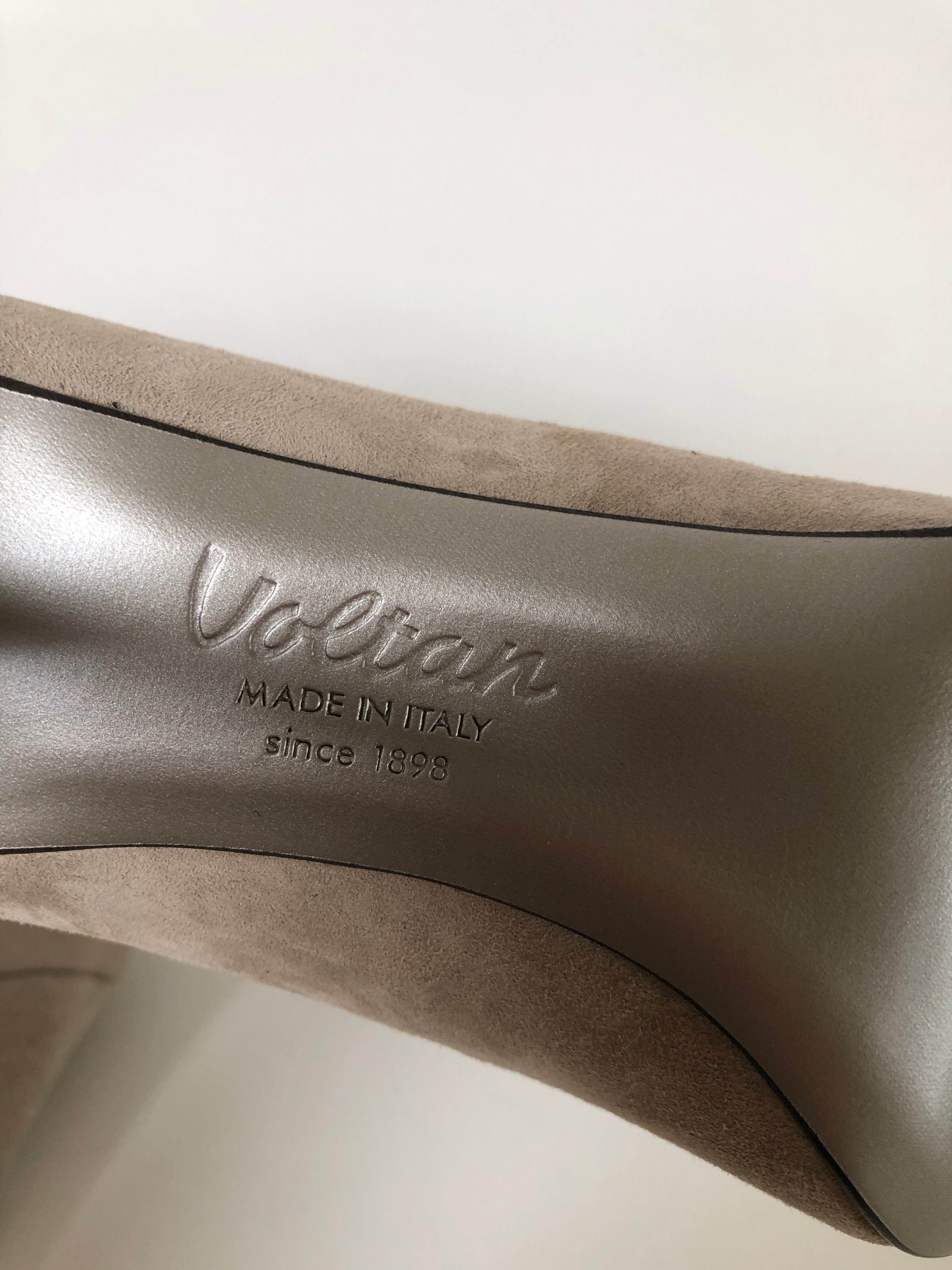 Voltar Stiletter