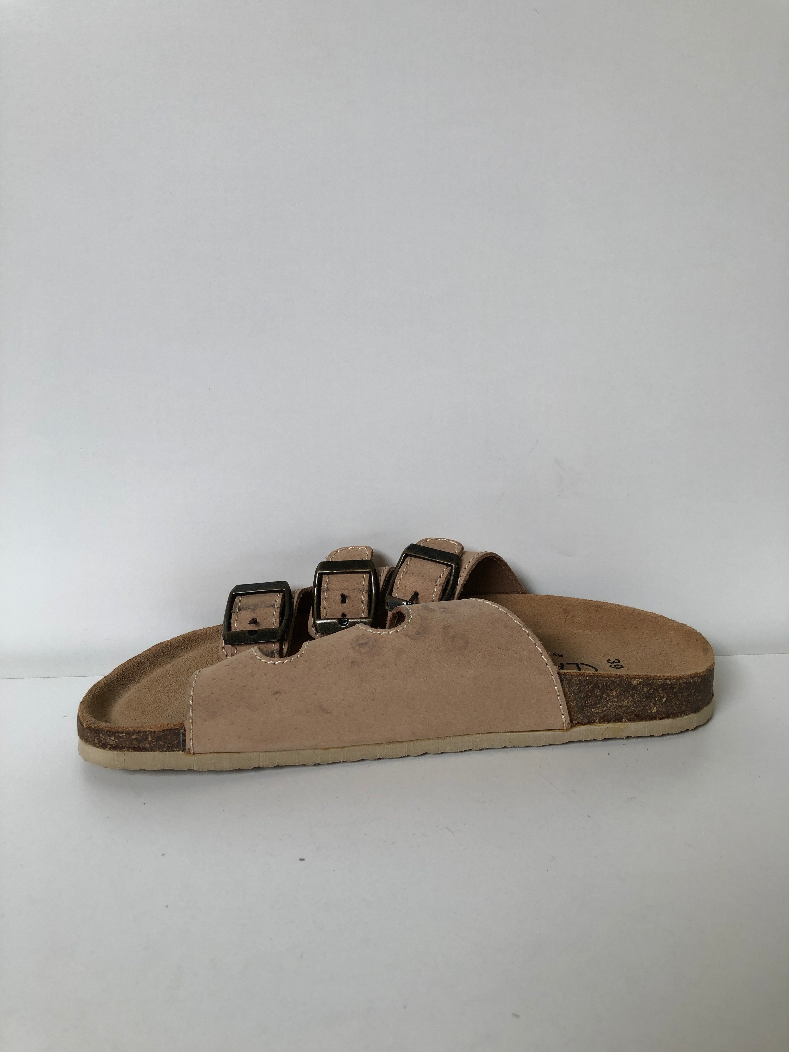 Classic By Matas Sandaler