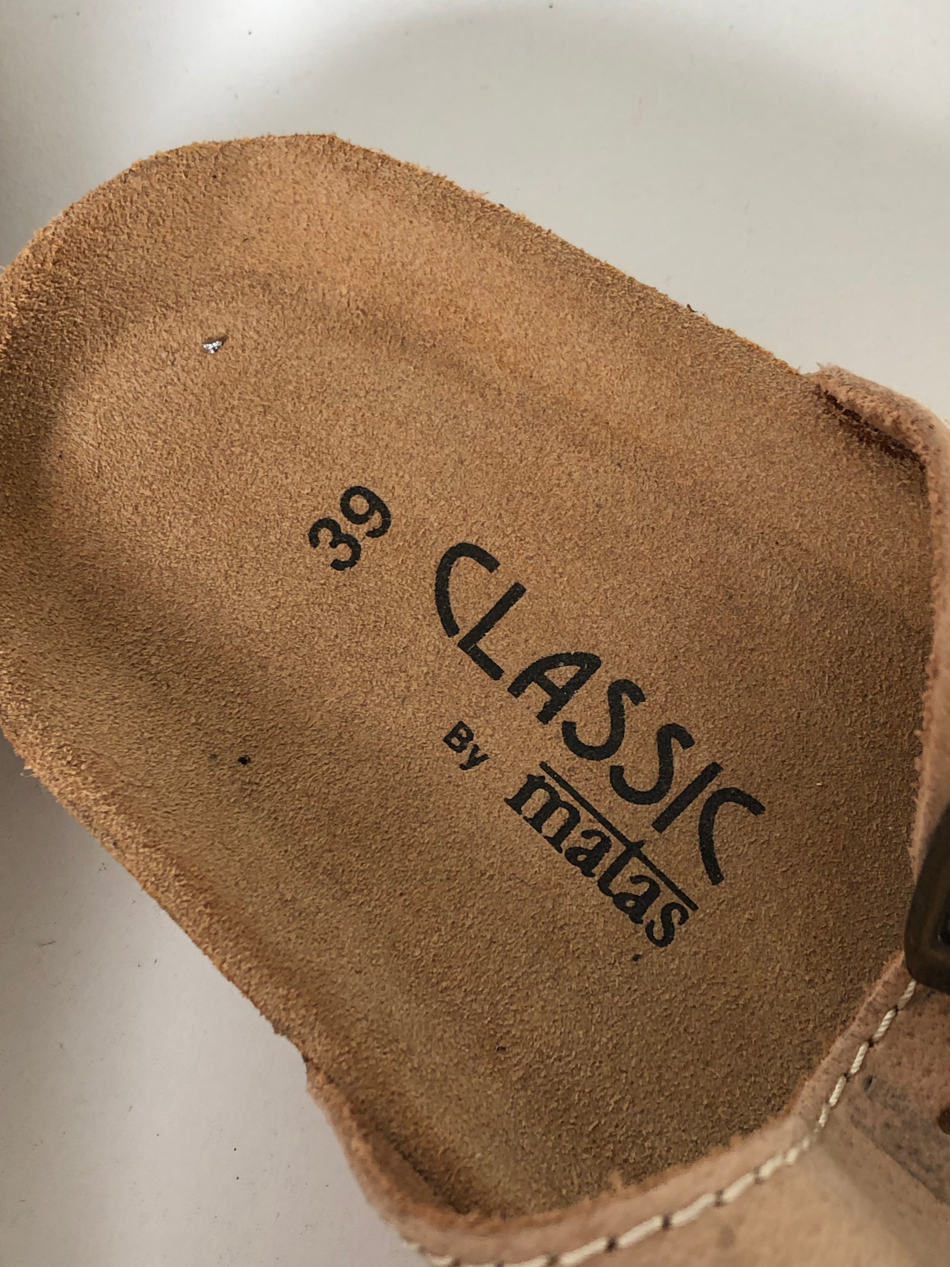 Classic By Matas Sandaler