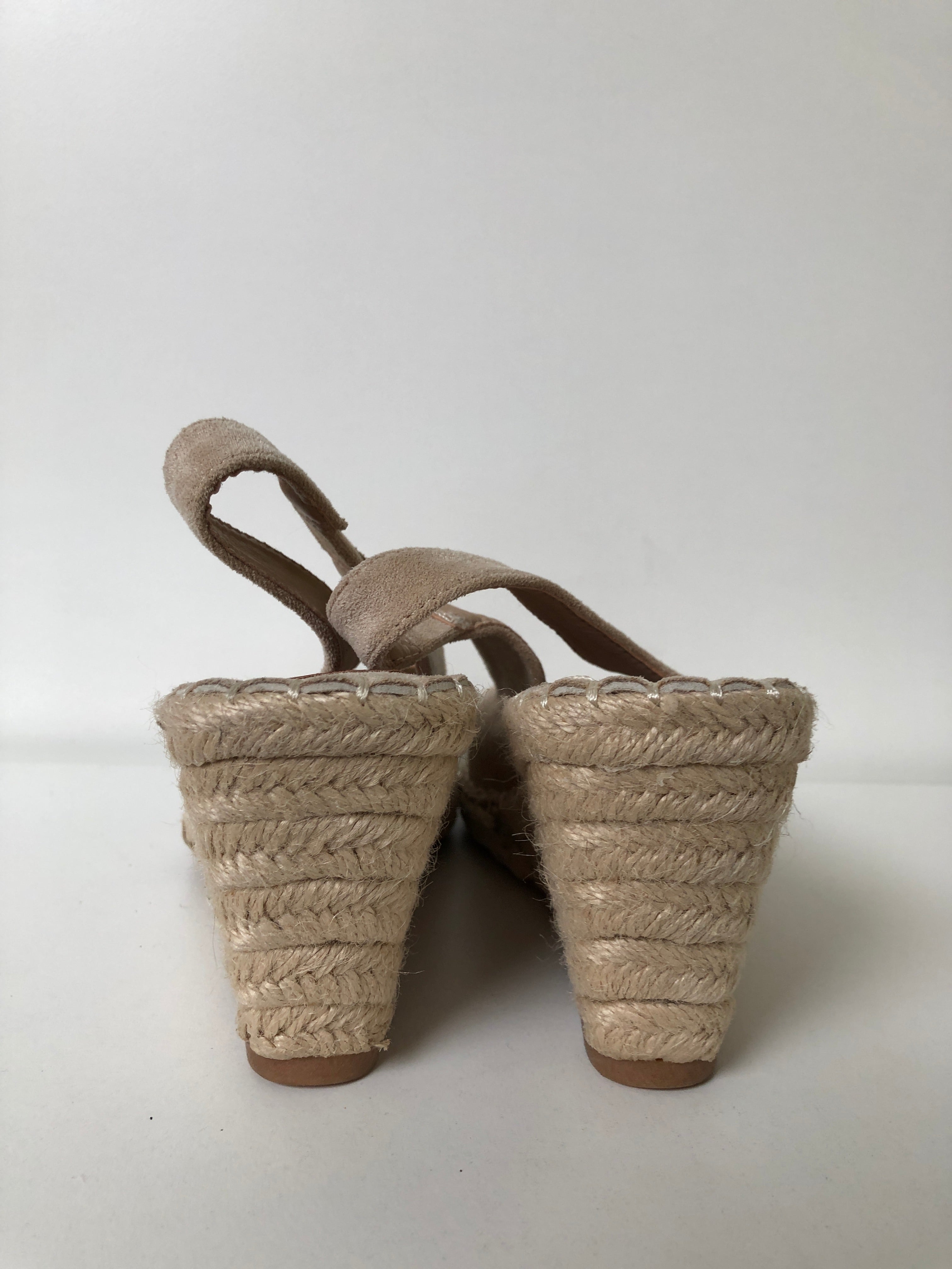 Nia Nia Sandaler