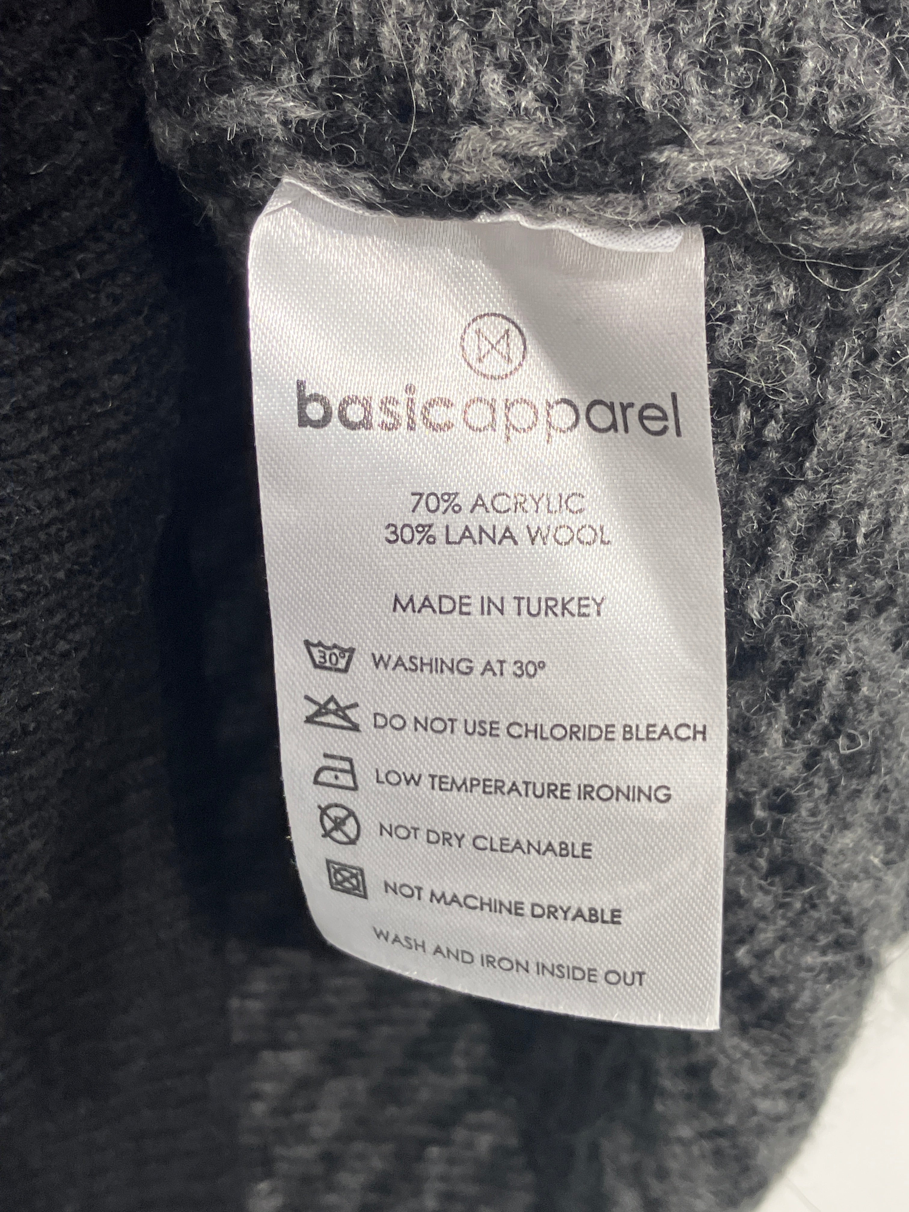 Basic Apparel Strikbluse