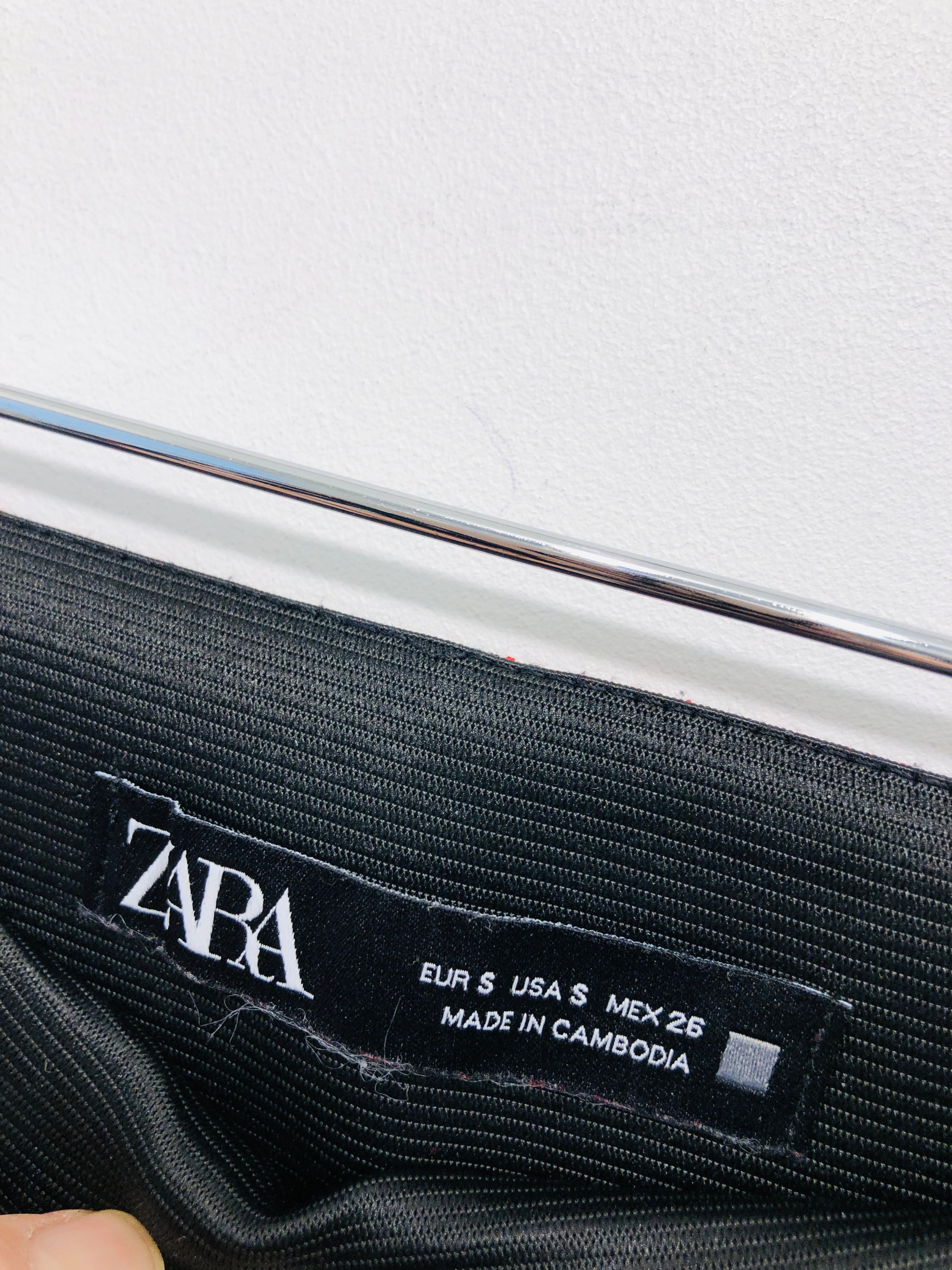 Zara Bukser