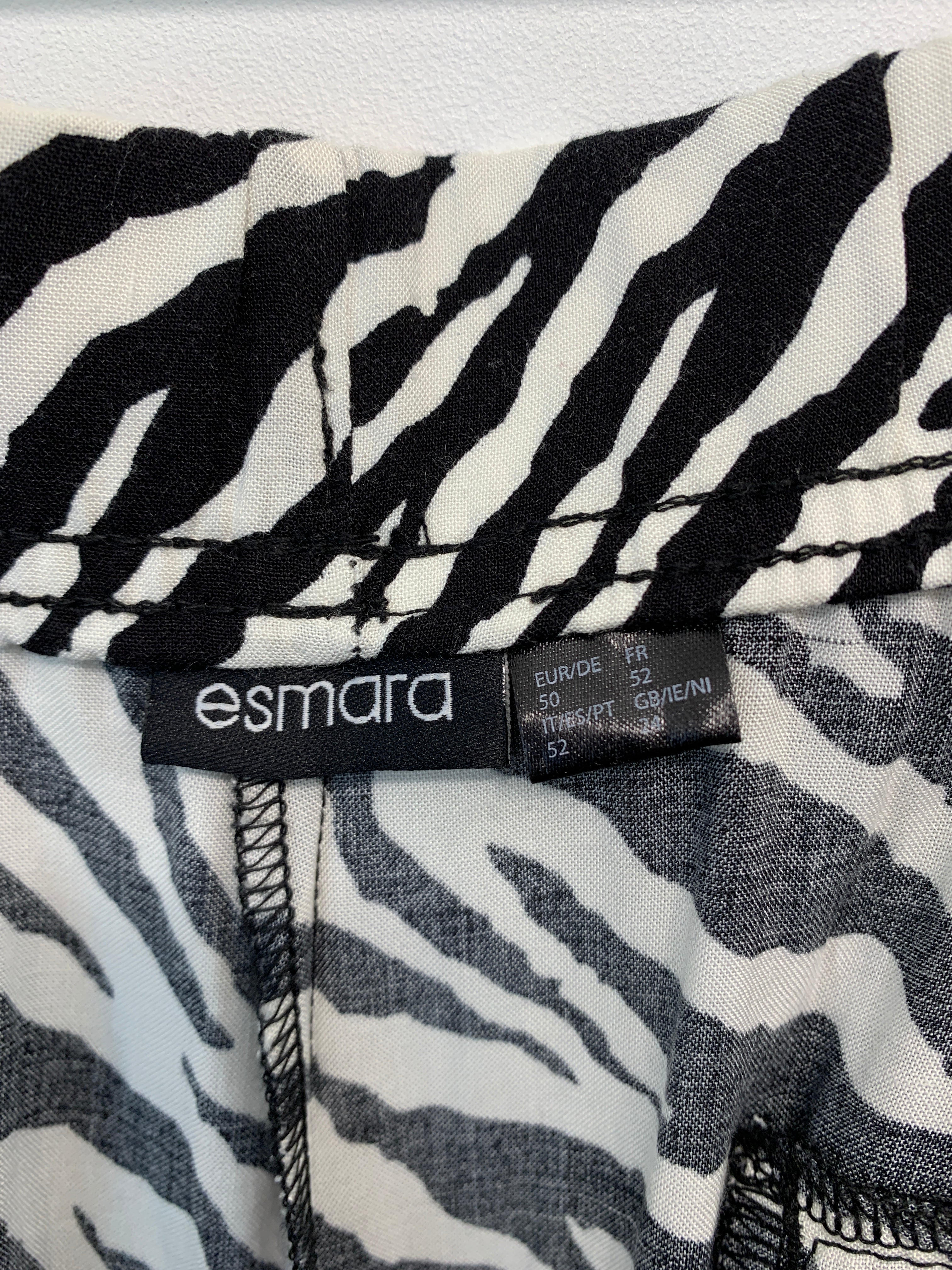 Esmara Bukser
