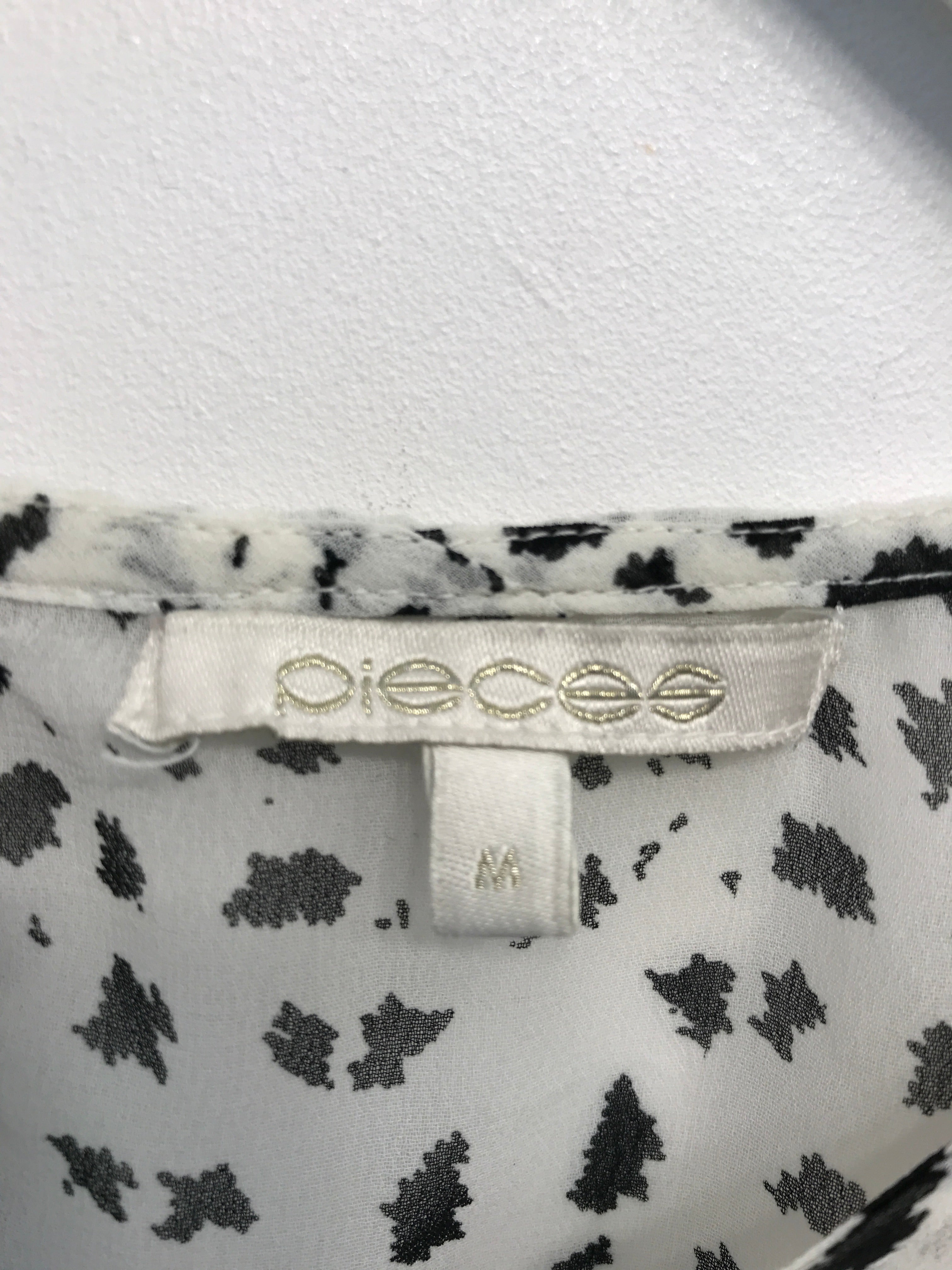 Pieces Top