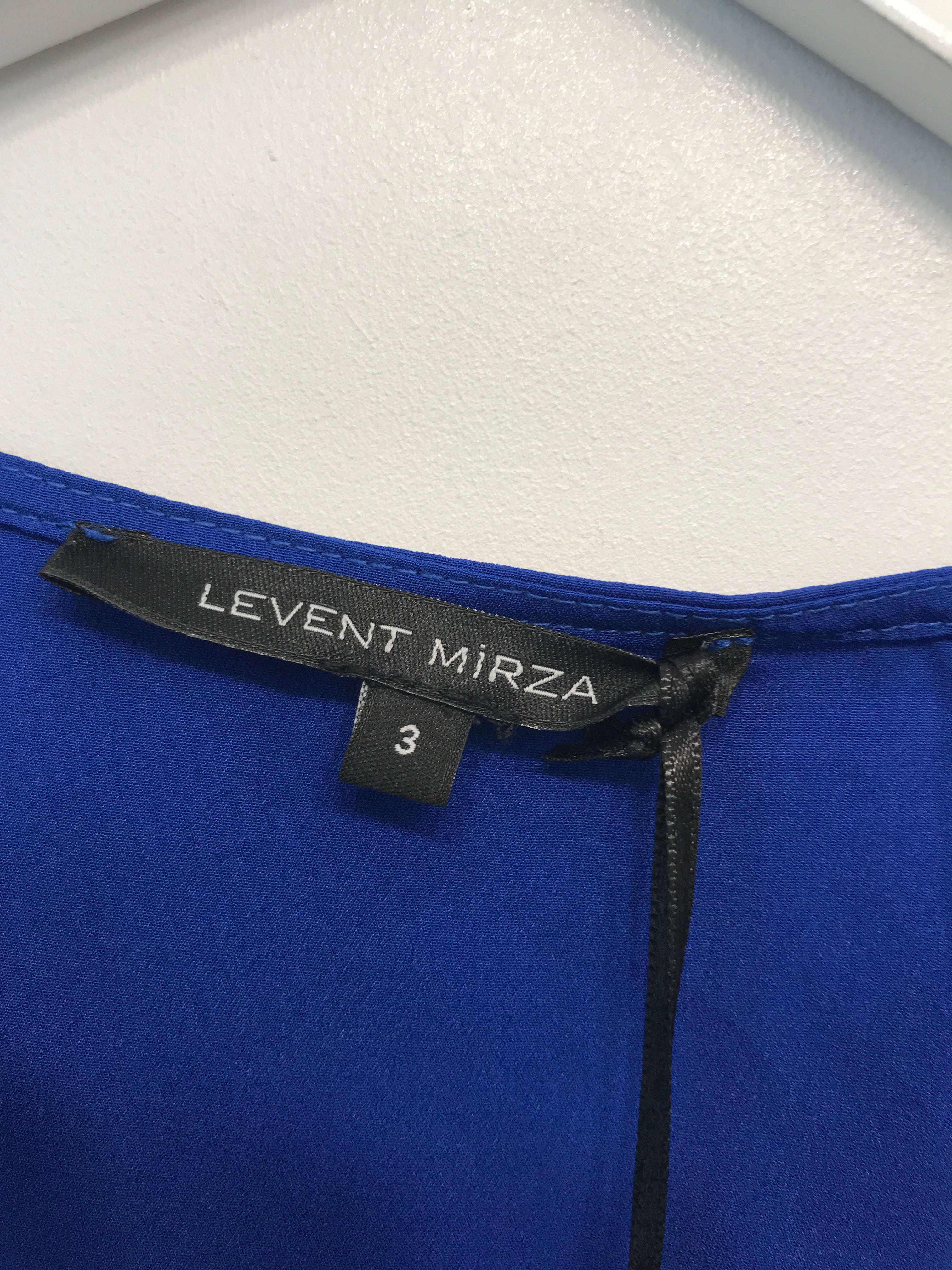 Levent Mirza Top