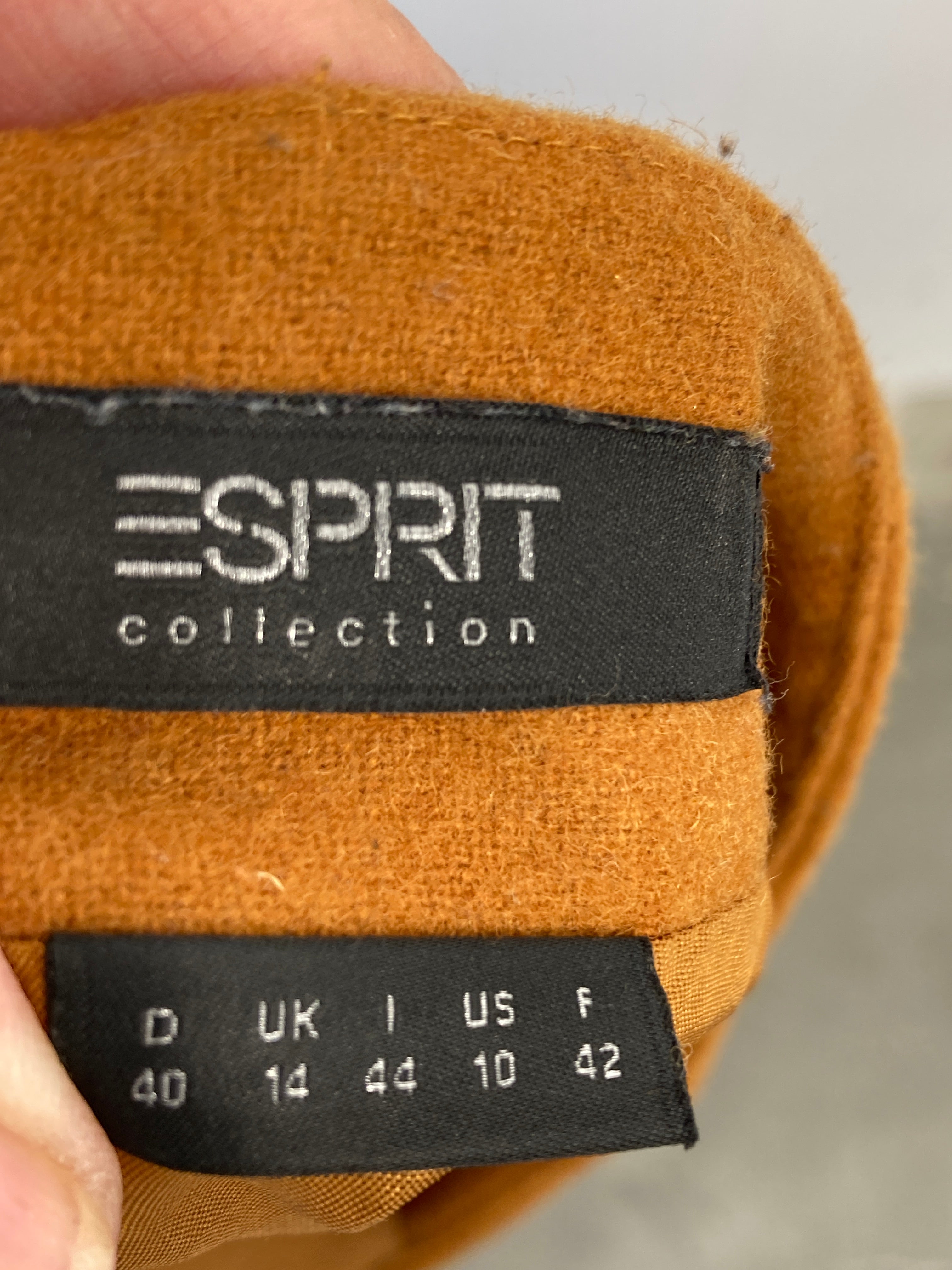 Esprit Nederdel