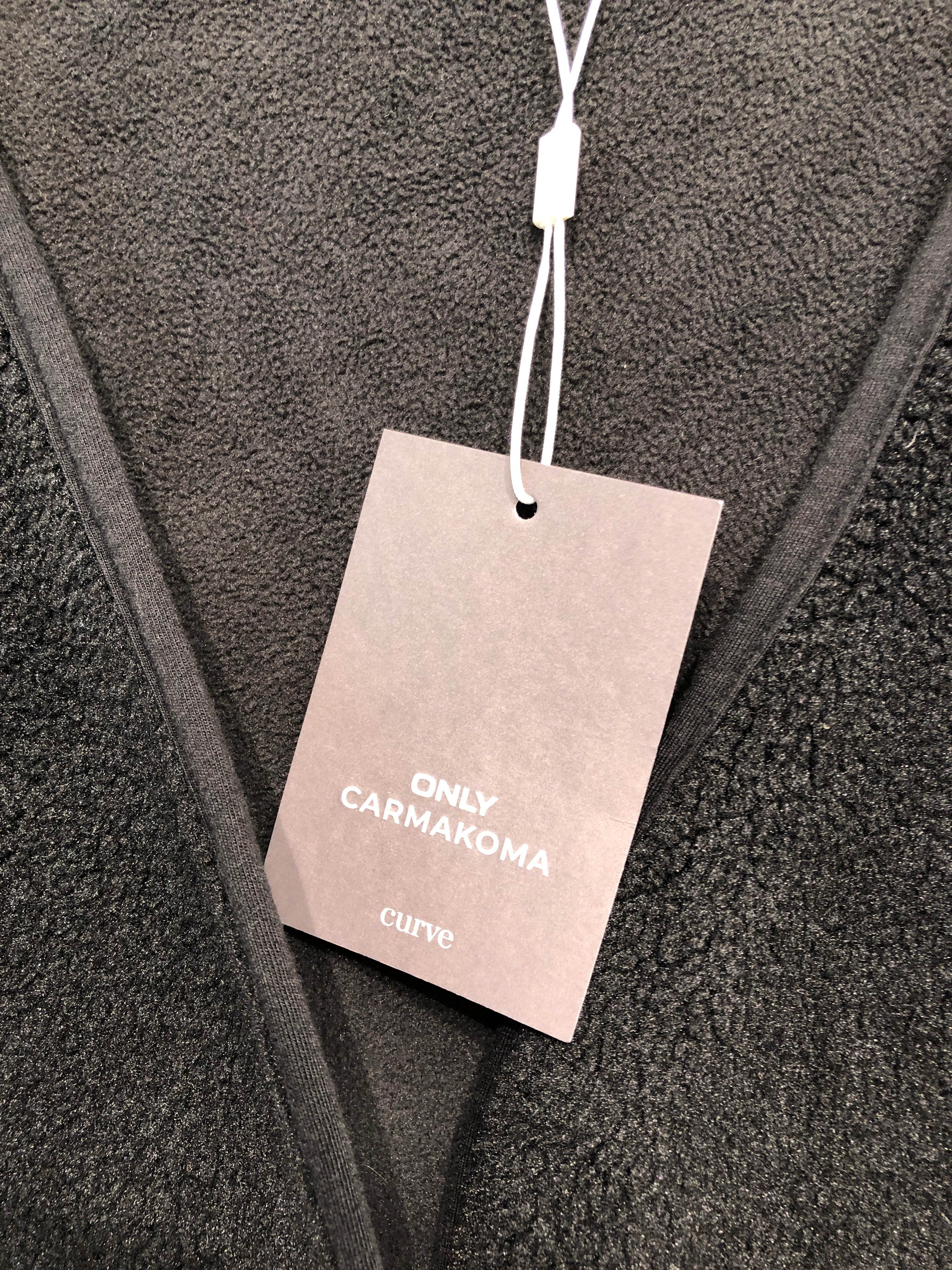 Only Carmakoma Vest