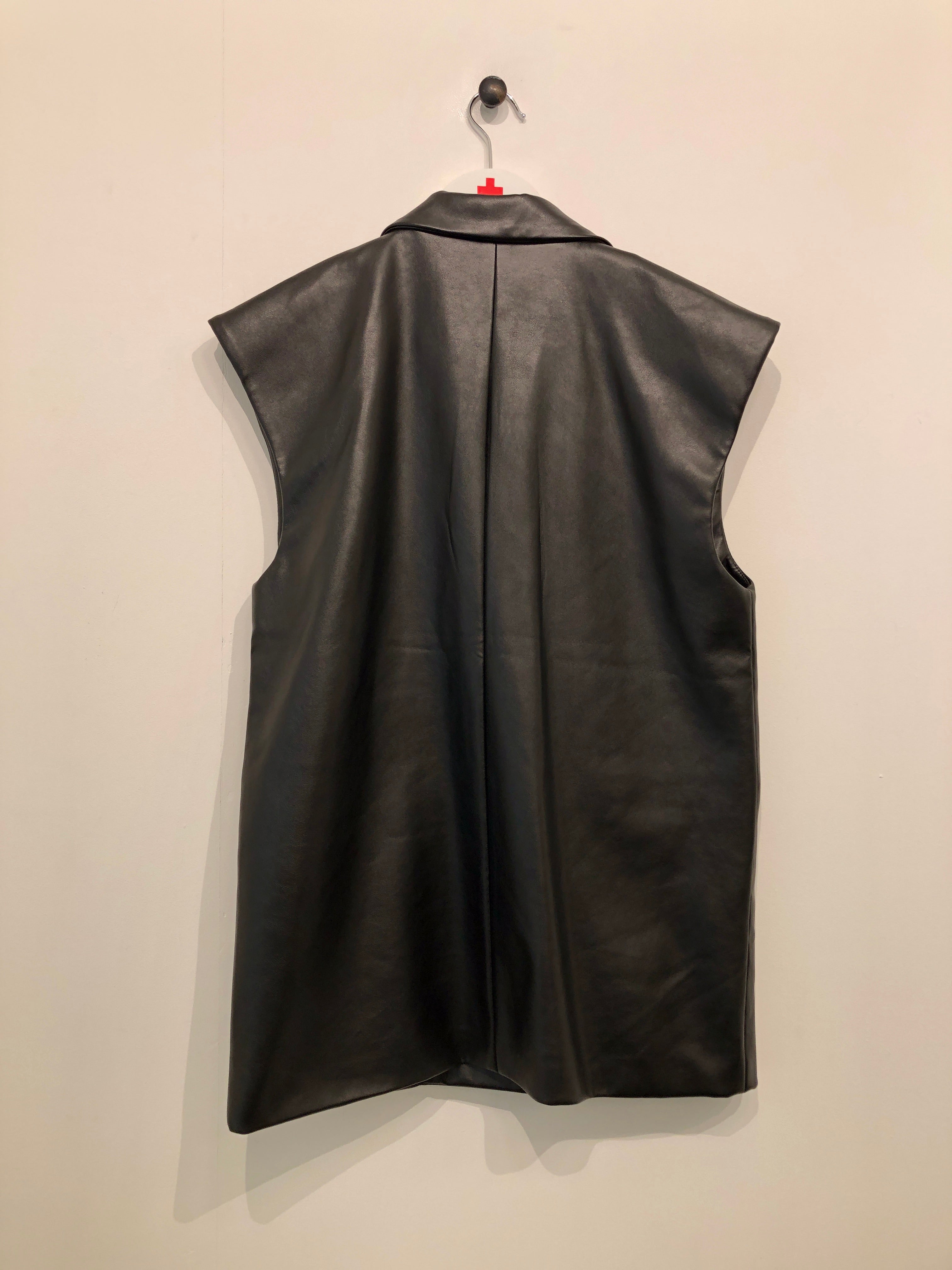 Pieces Vest