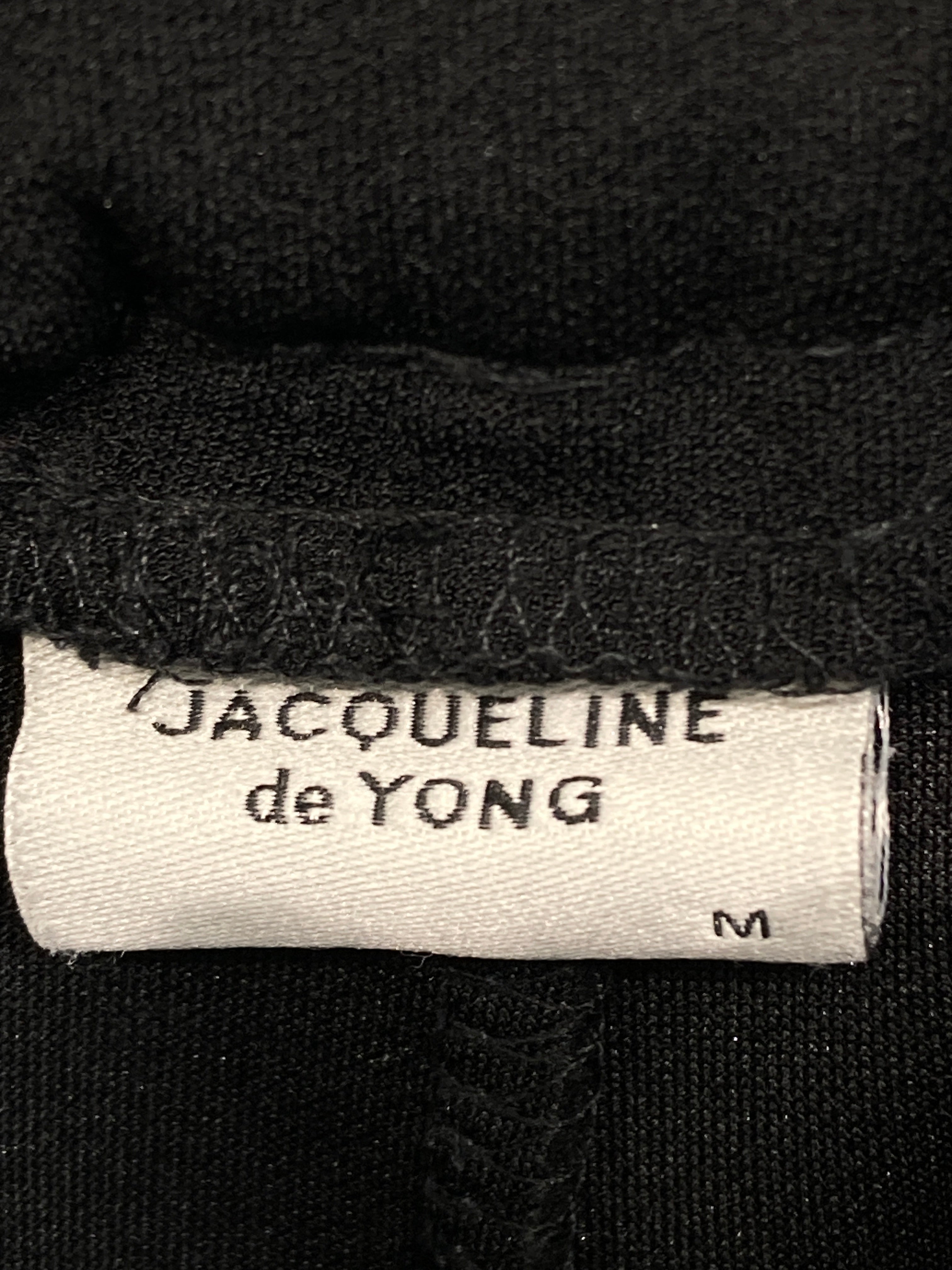 Jacqueline De Yong Bukser