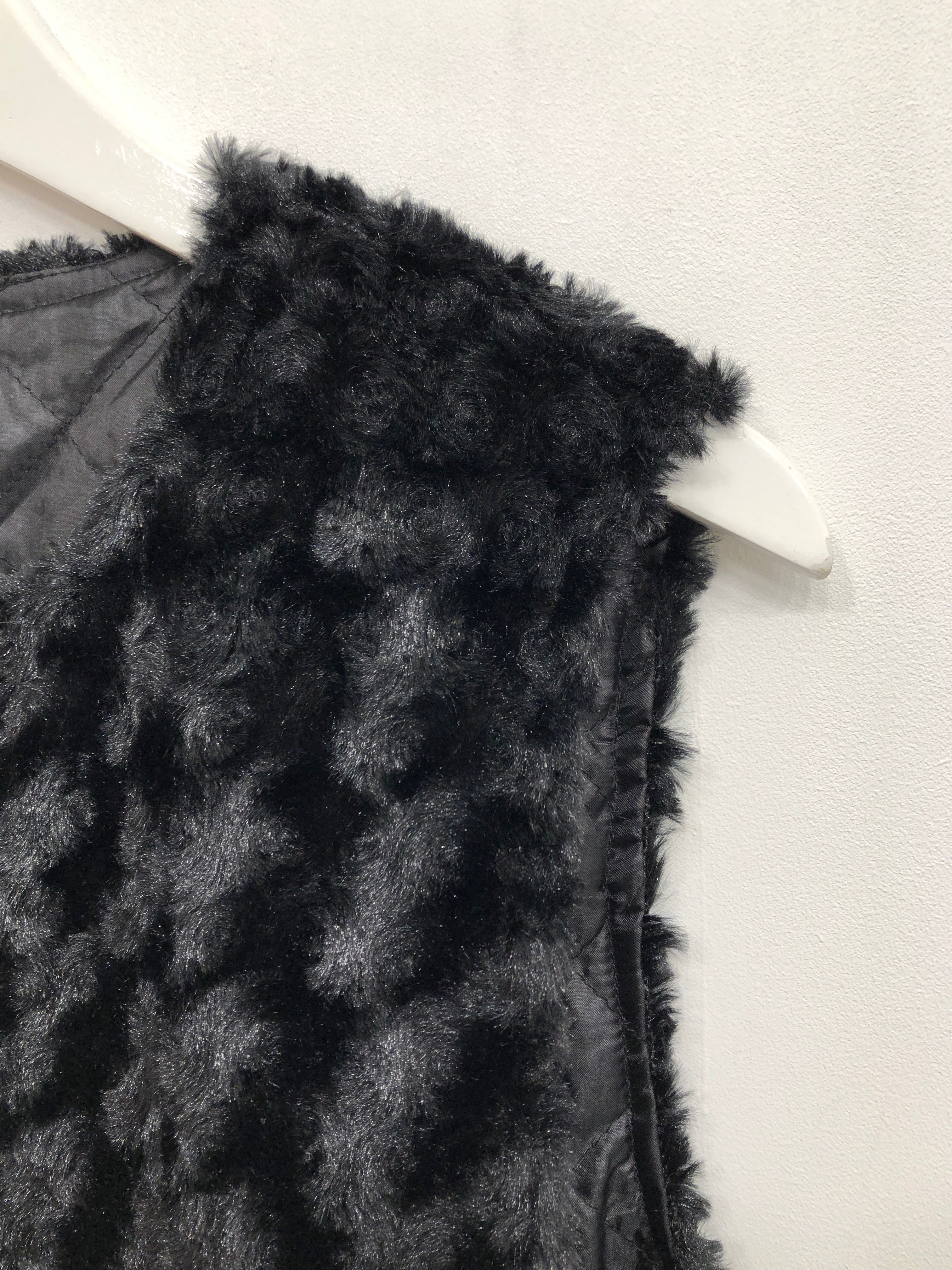 Dani Vest