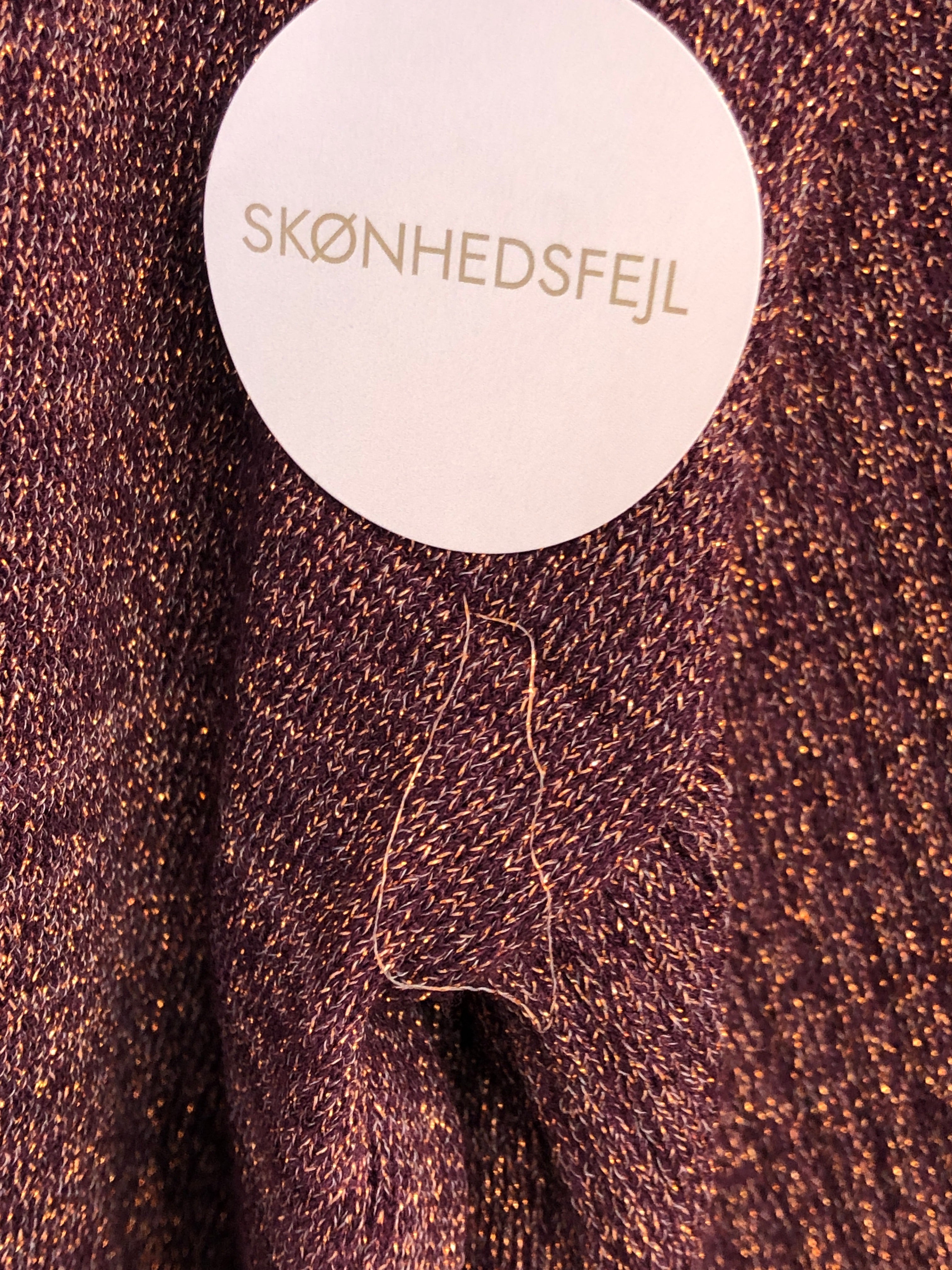 Neo Noir Pullover
