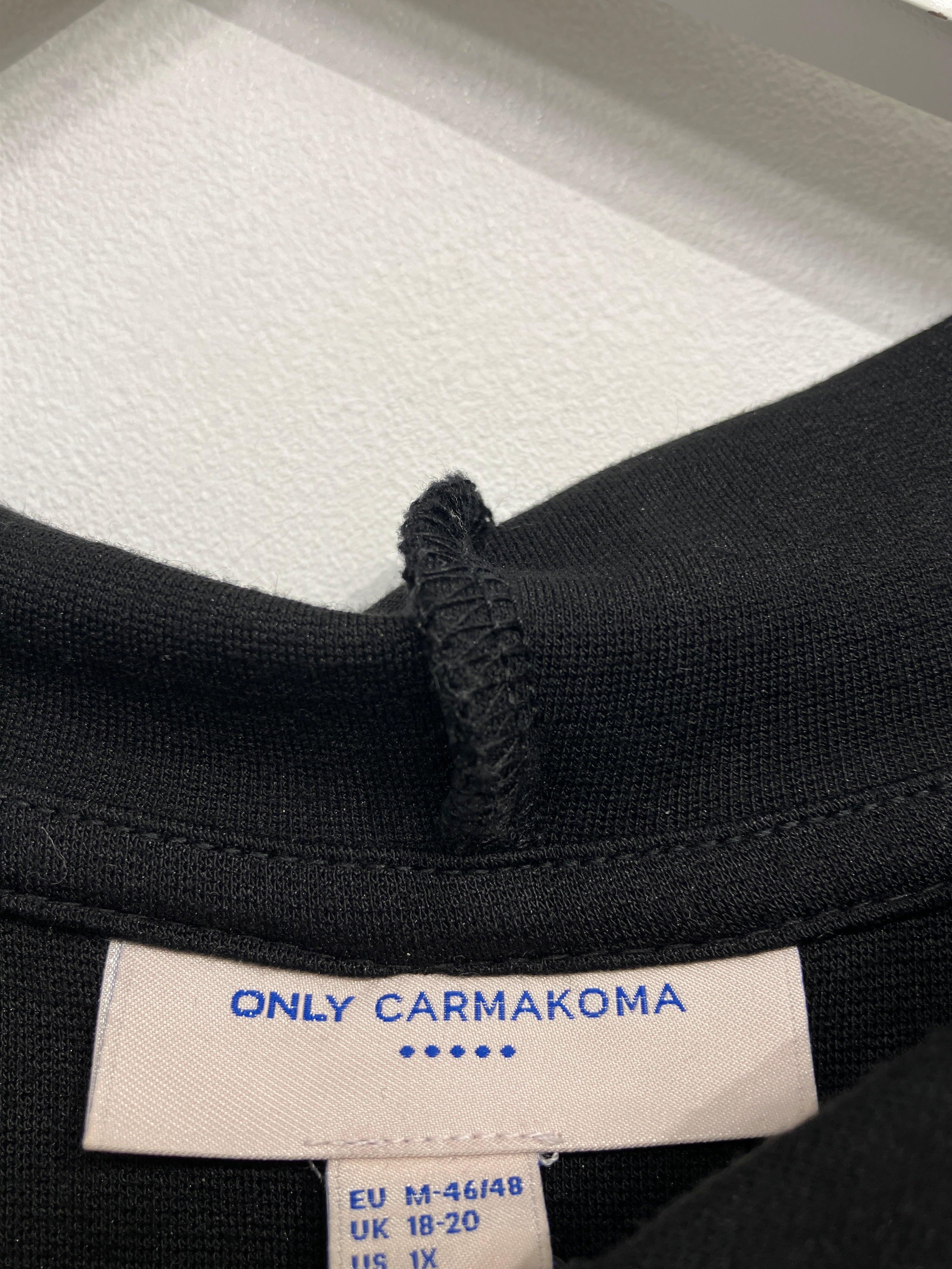 Only Carmakoma Kjole