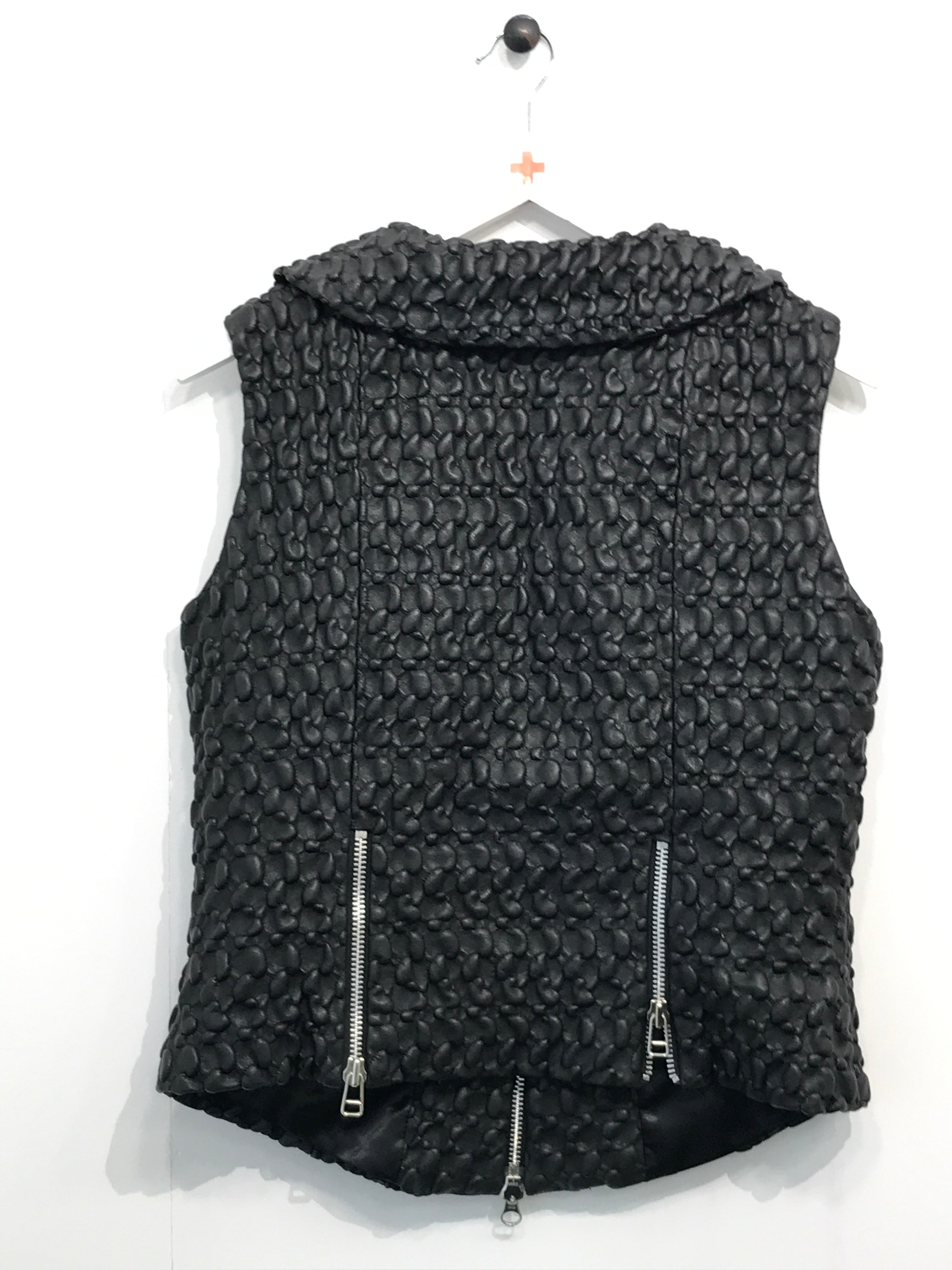 Eva & Claudi Vest