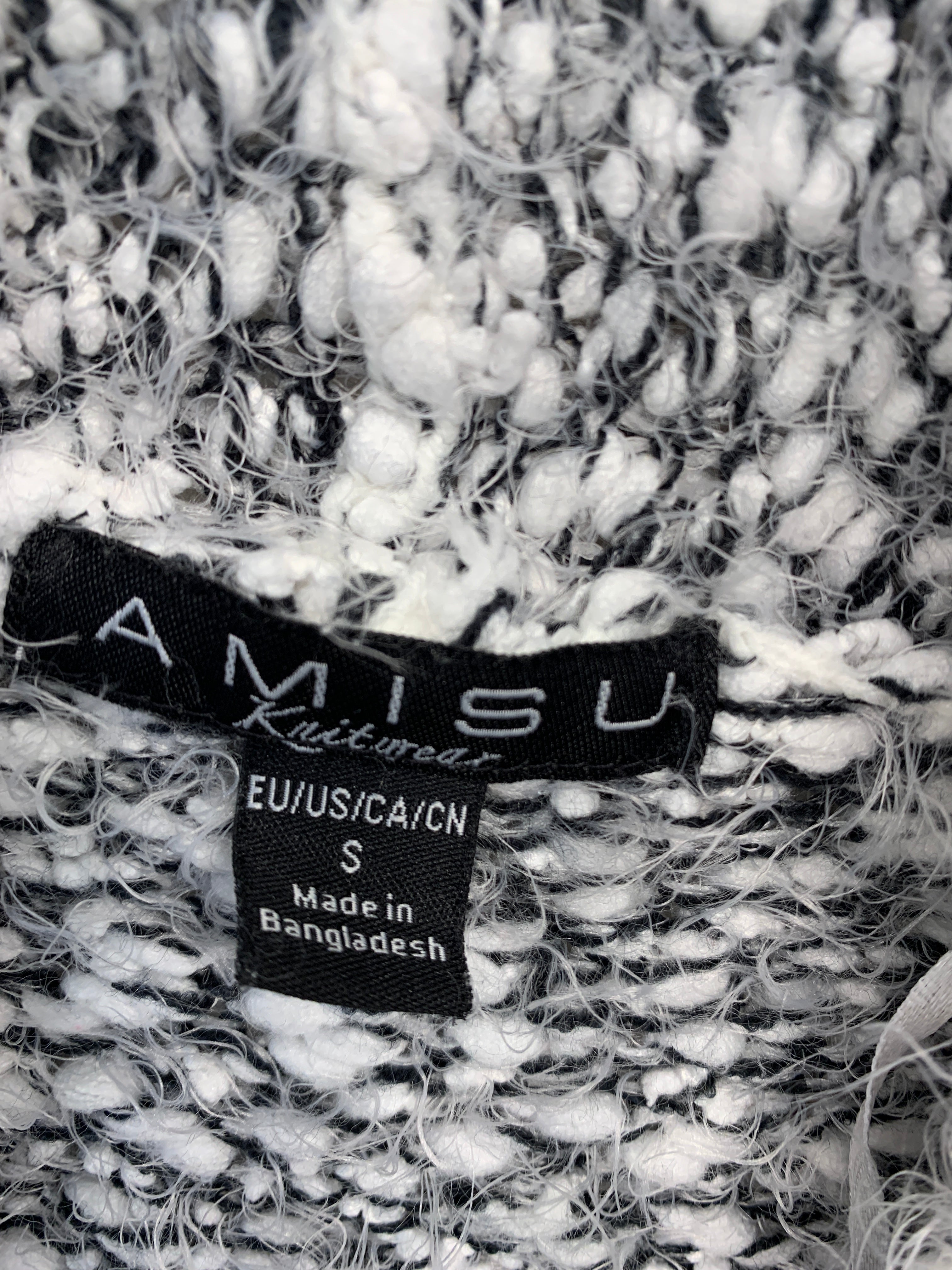 Amisu Cardigan