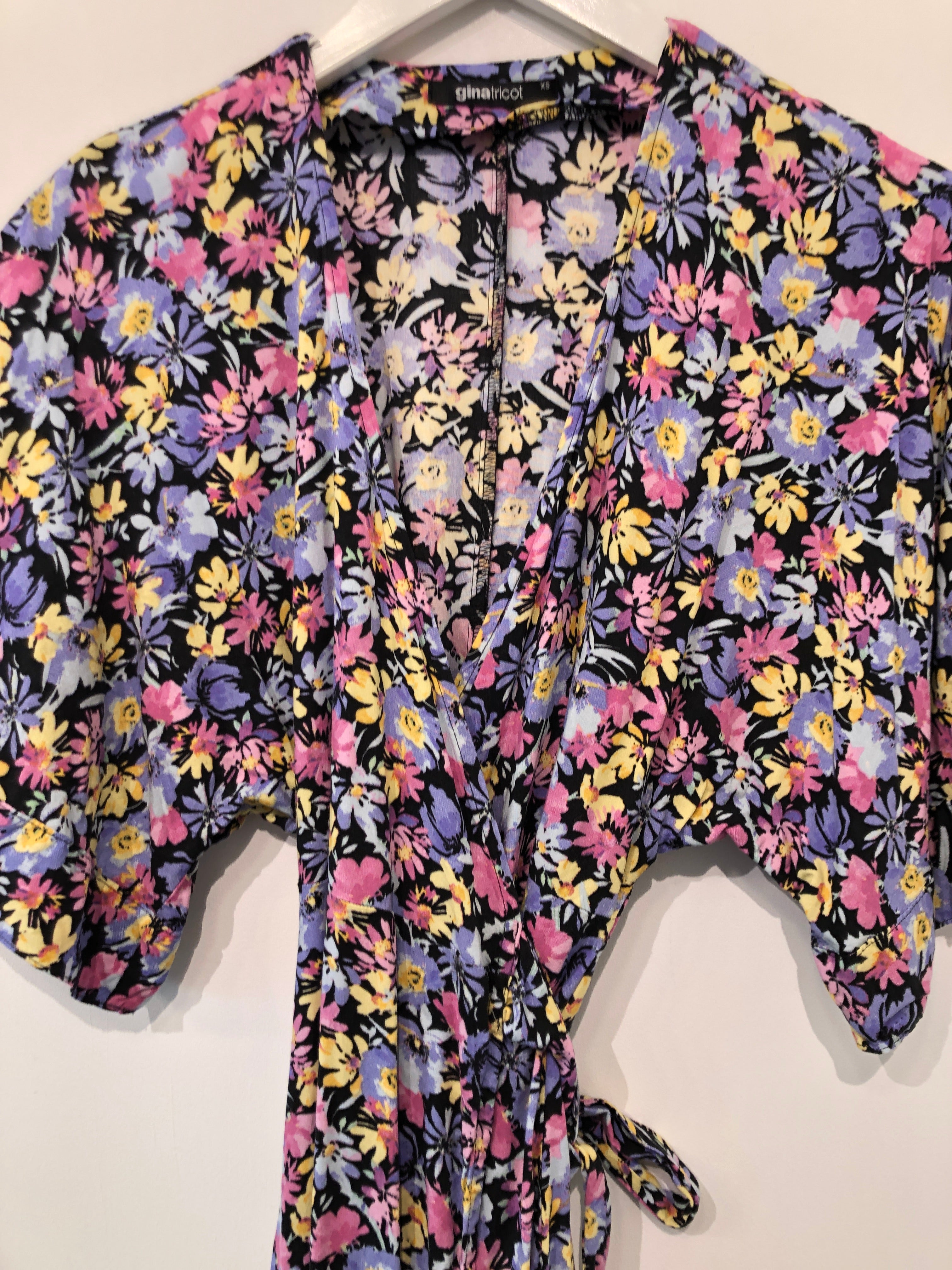 Gina Tricot Kjole