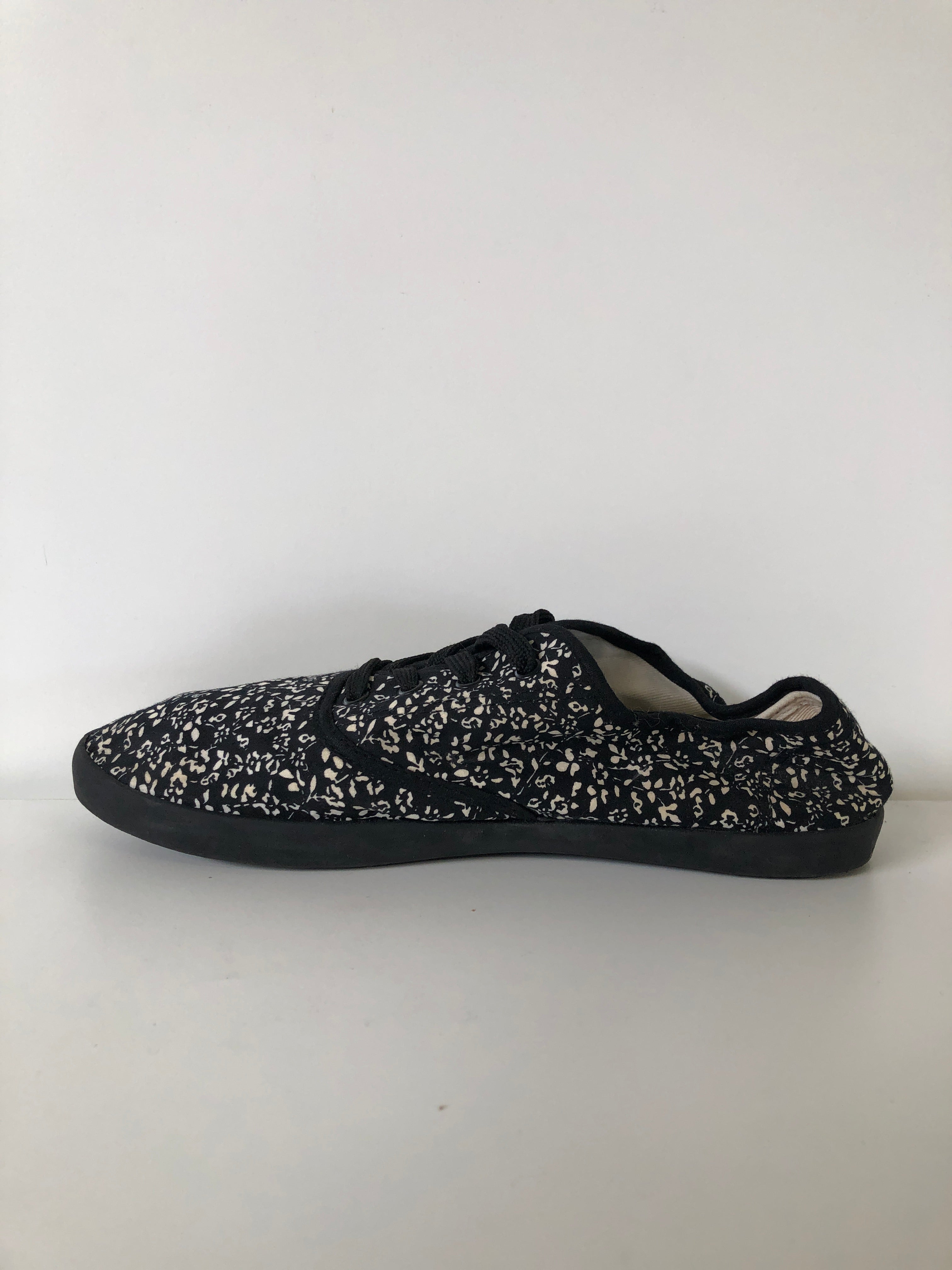 VRS Sneakers