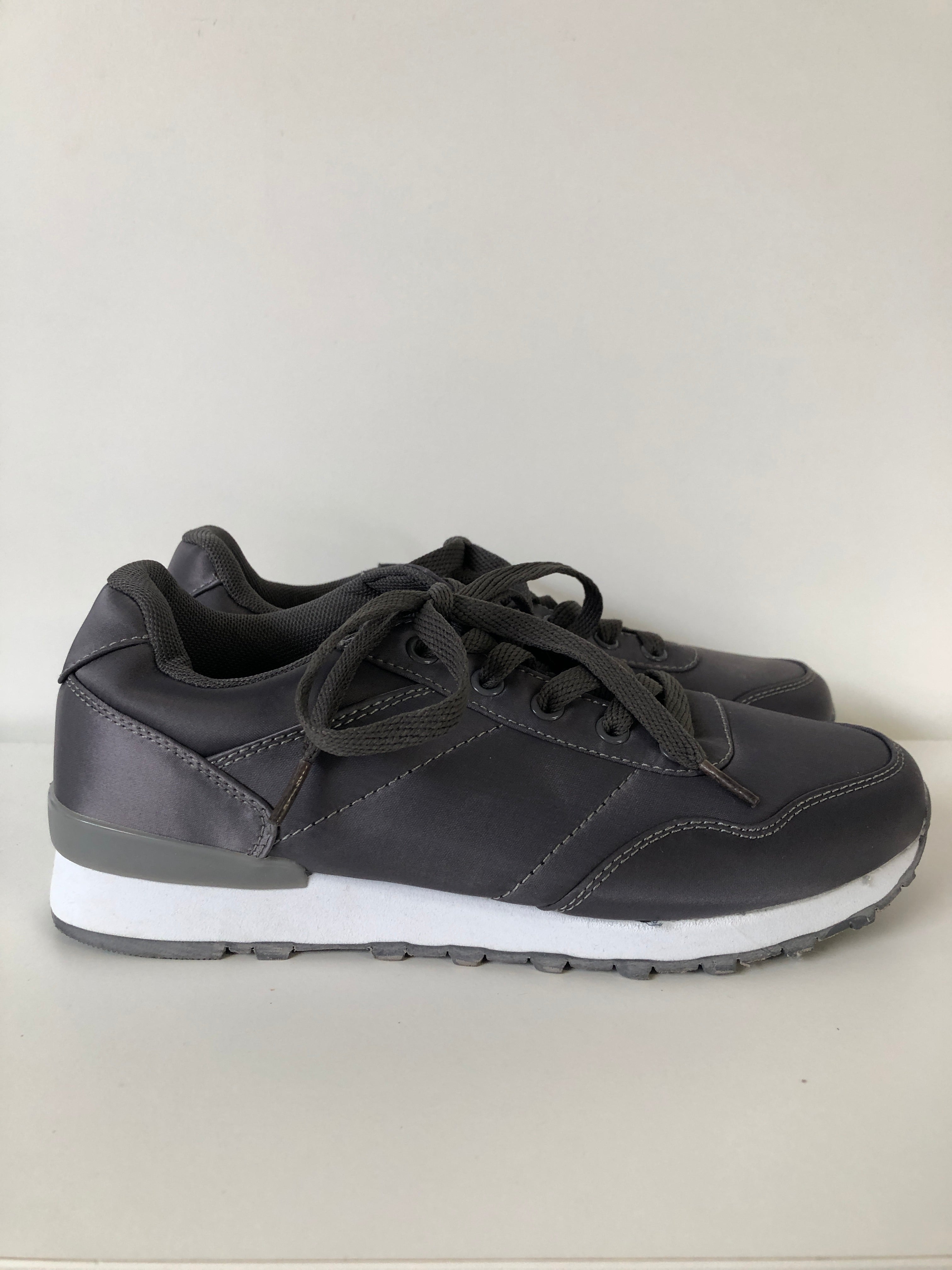 Coop Sneakers
