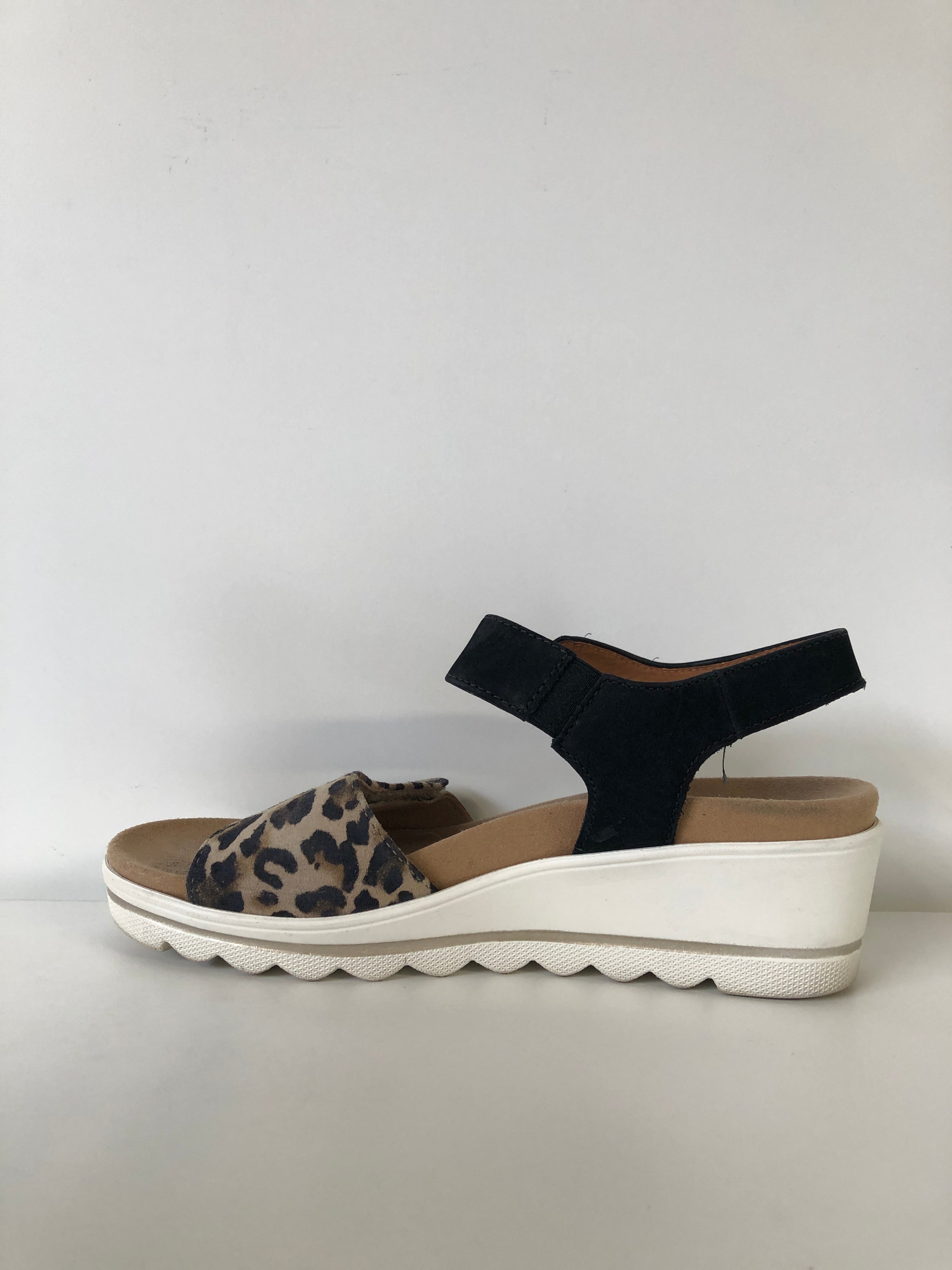 Gabor Sandaler