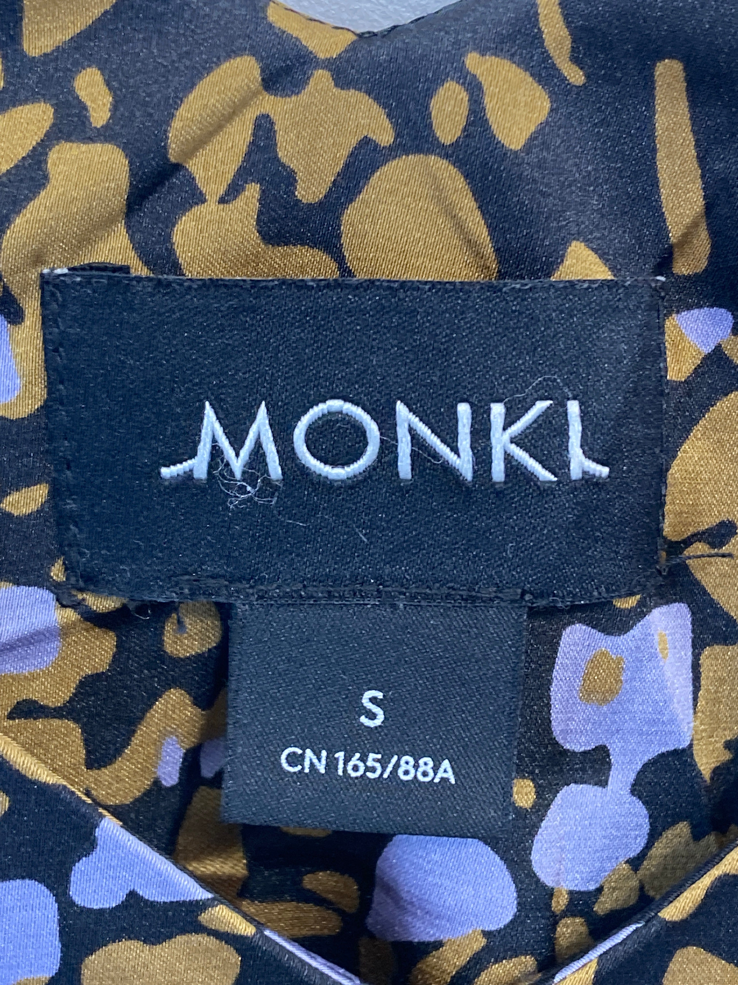 Monki Kjole