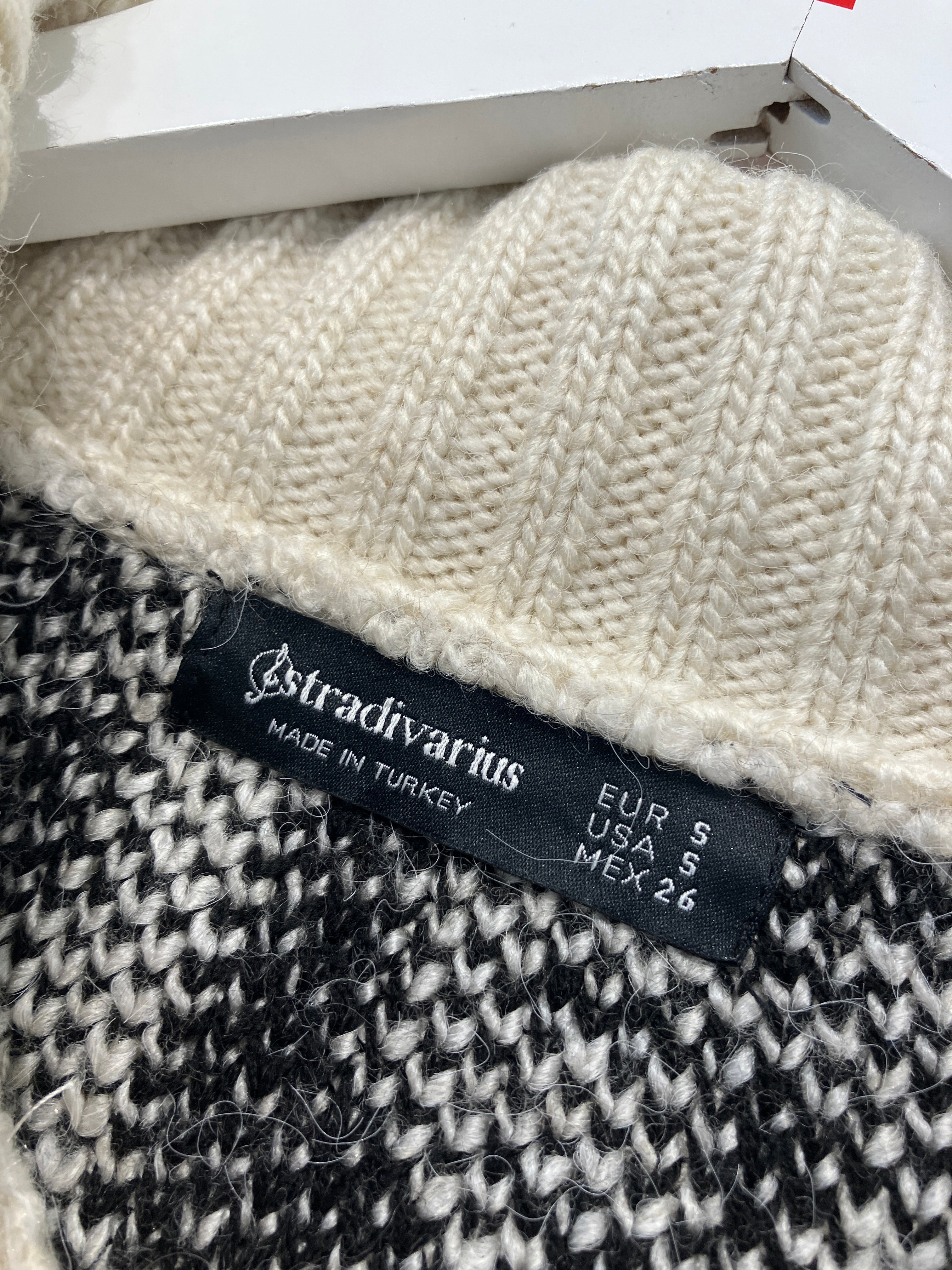 Stradivarius Cardigan