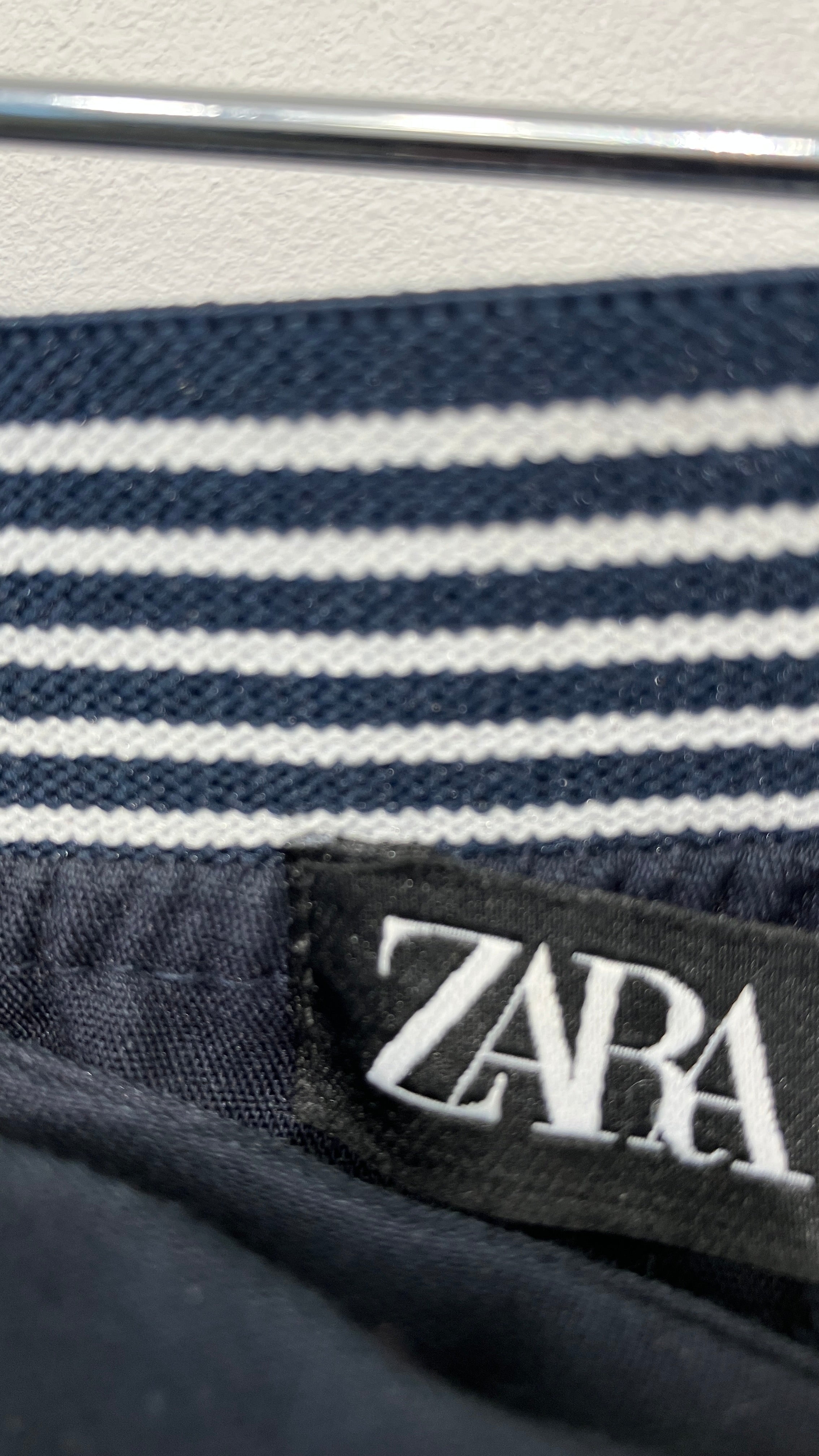 Zara Bukser