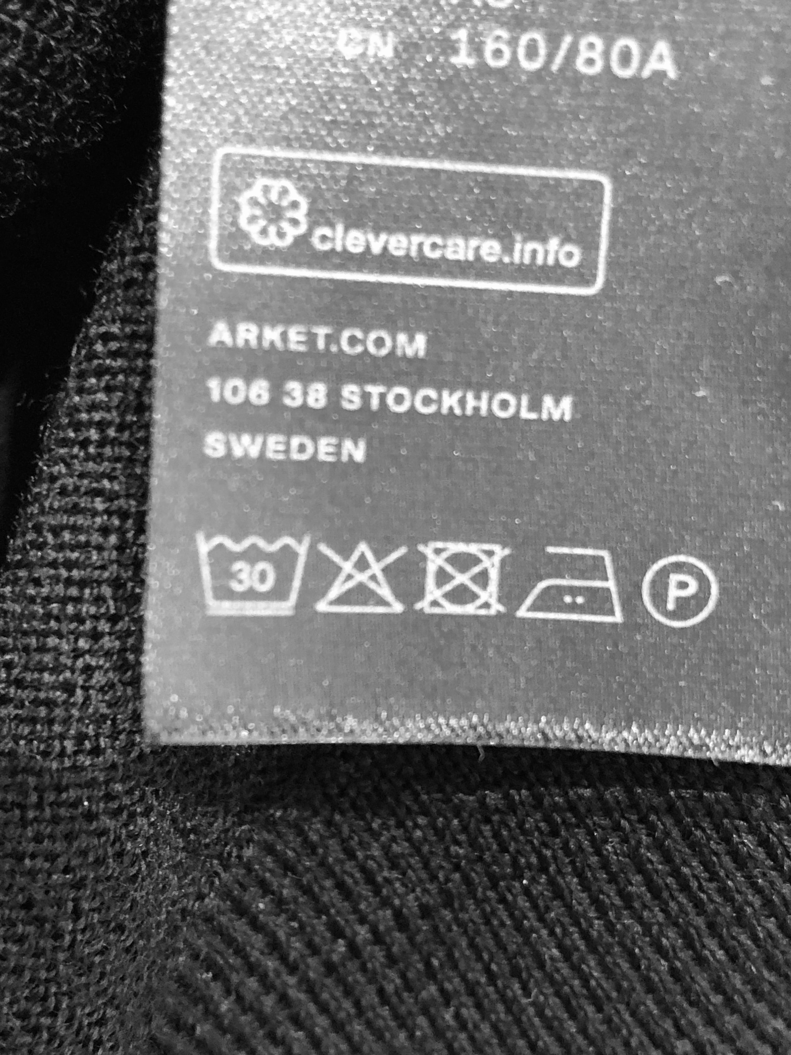Arket Strik