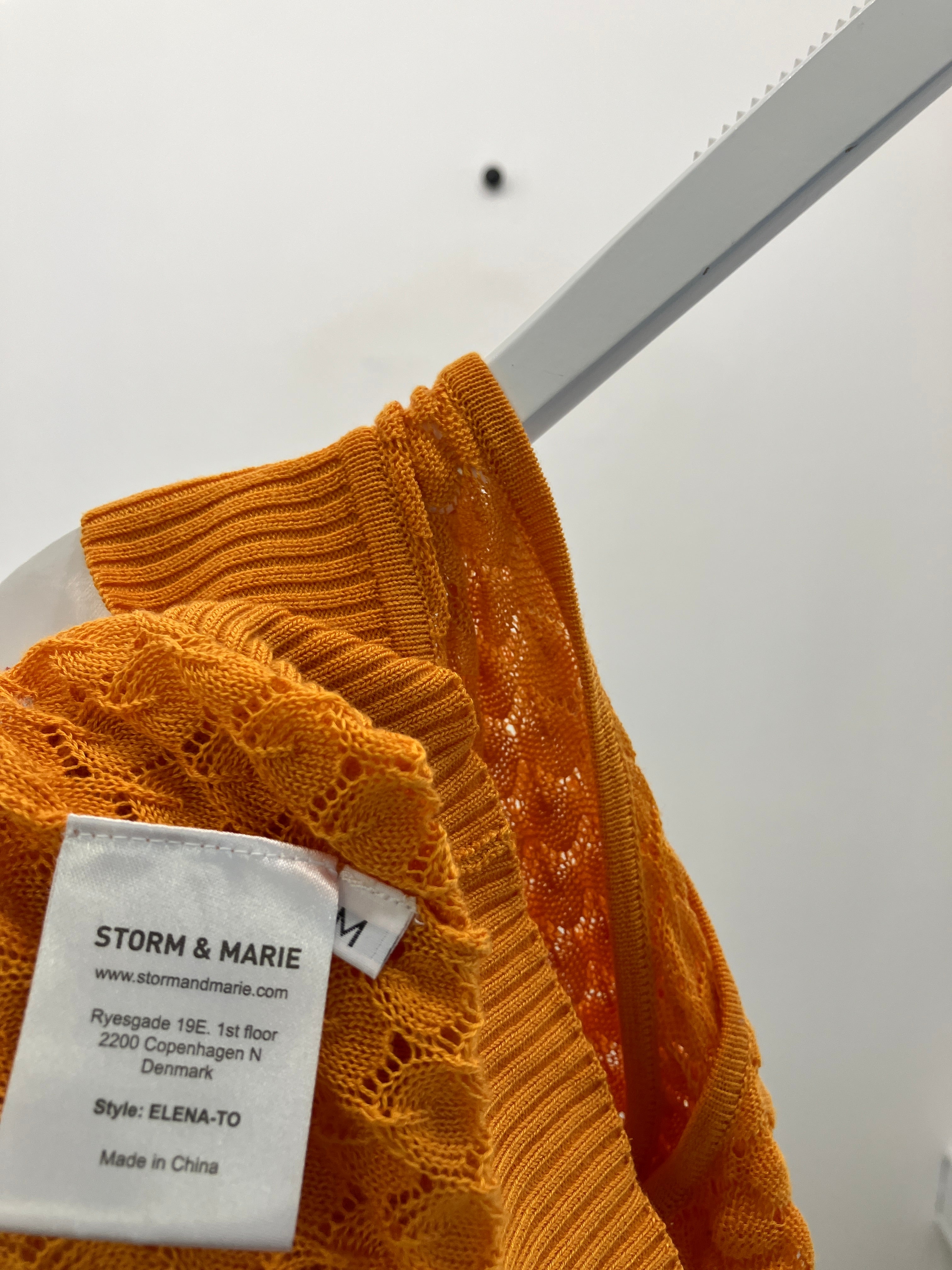 Storm & Marie Strik Top