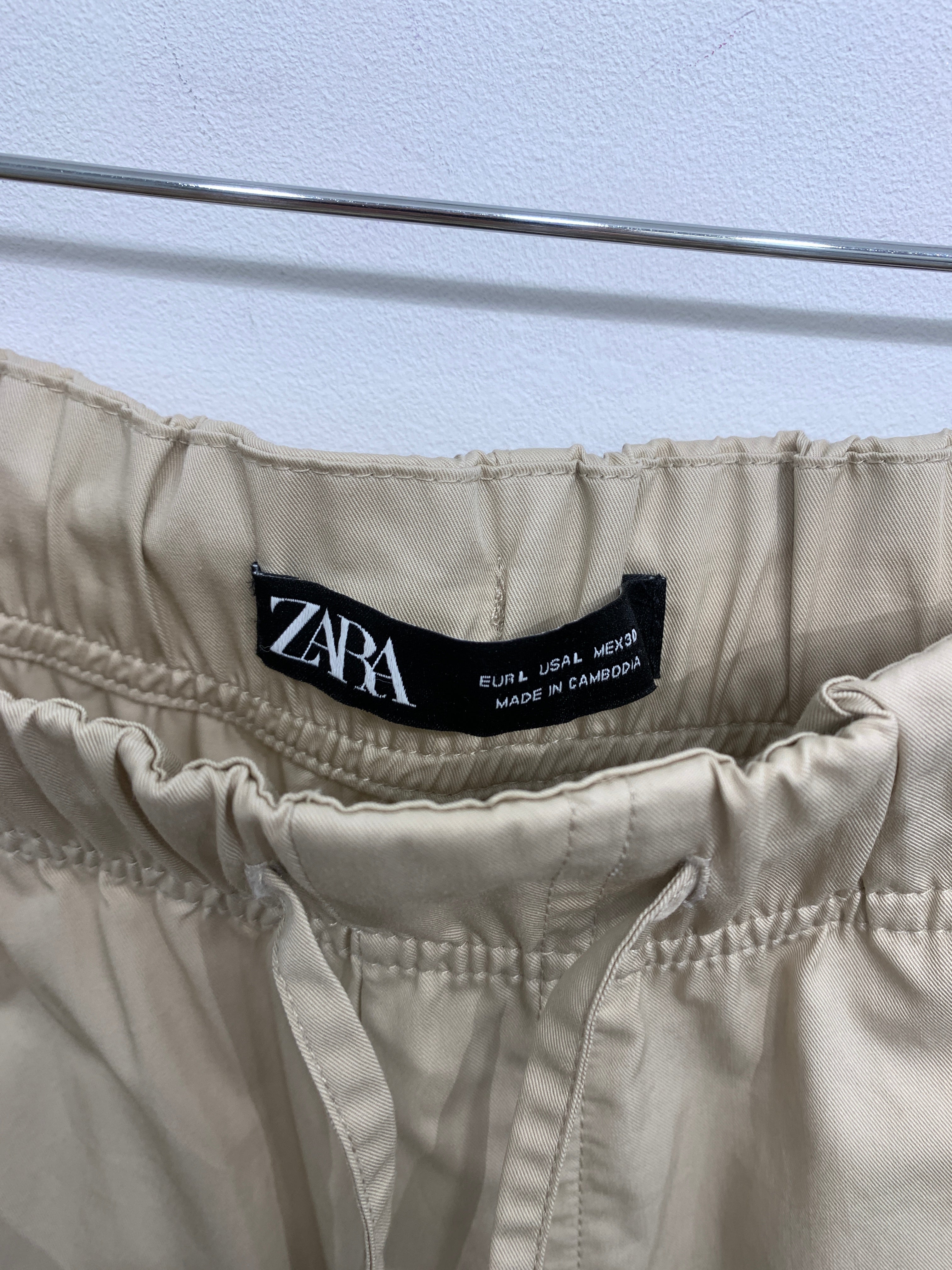 Zara Bukser