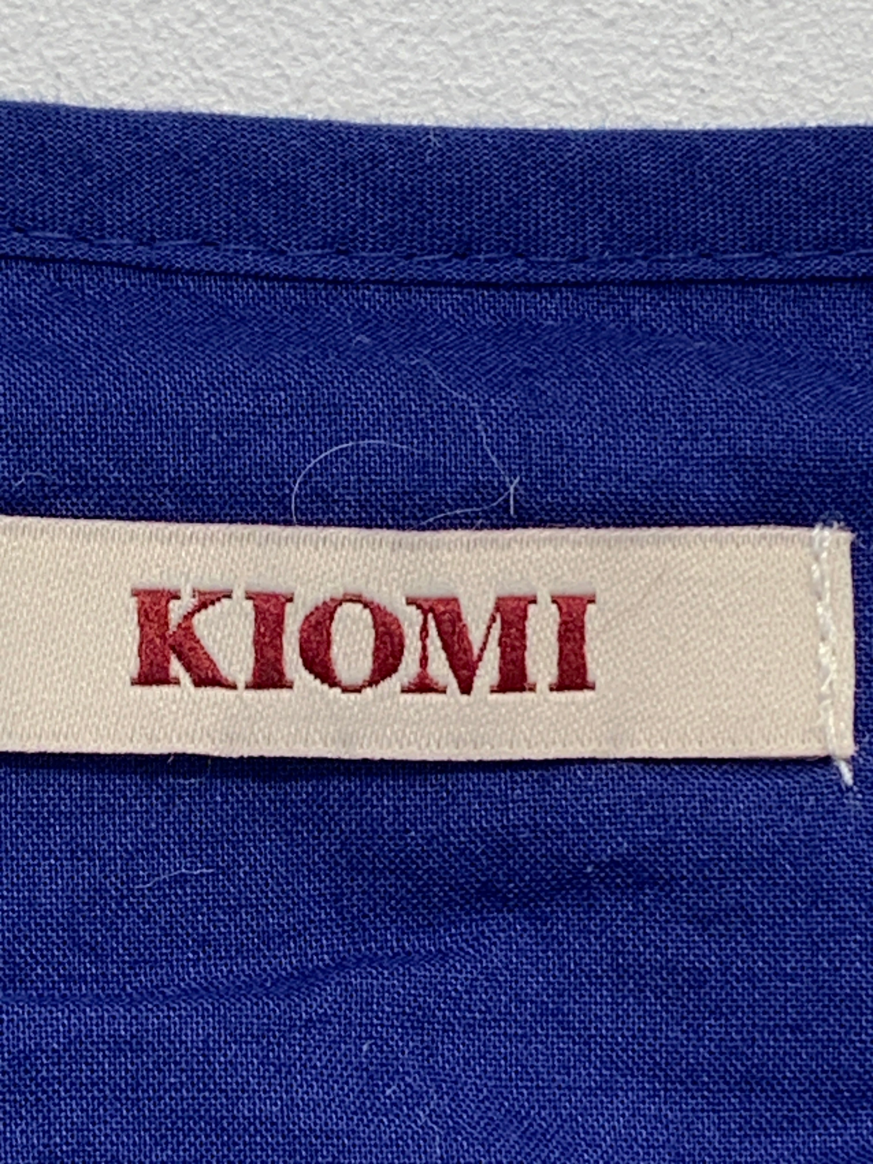 Kiomi Kjole