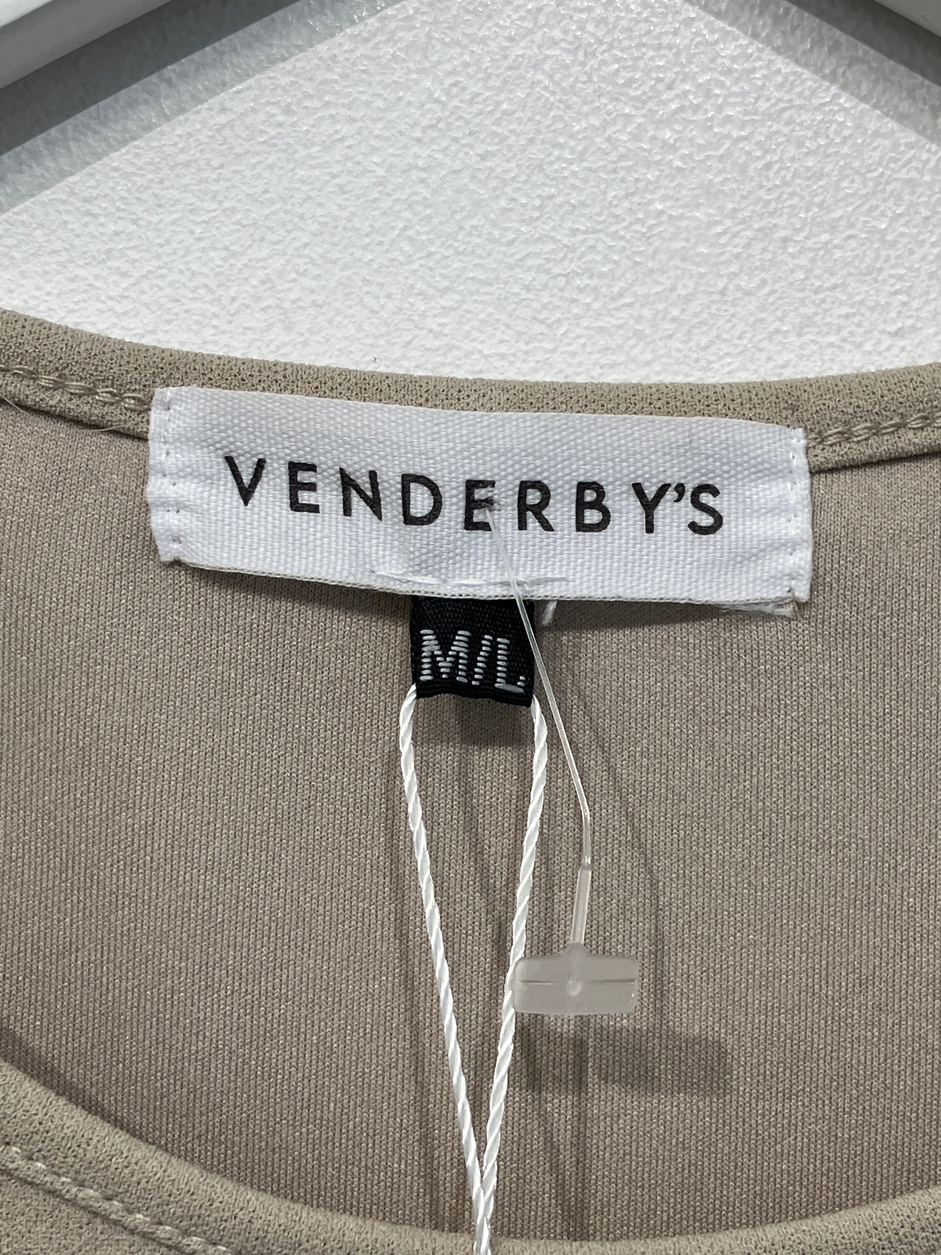 Venderby's Kjole