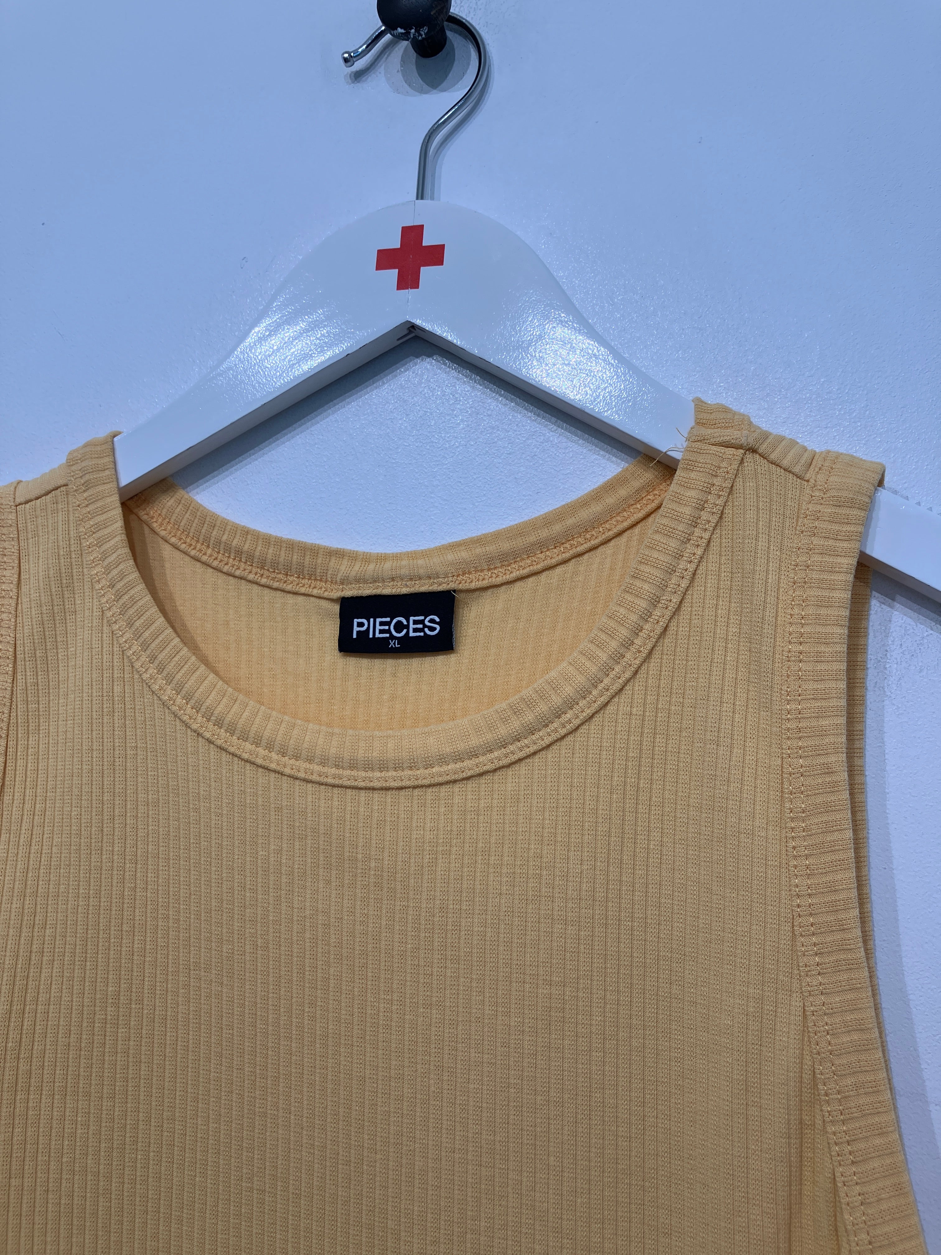 Pieces Top