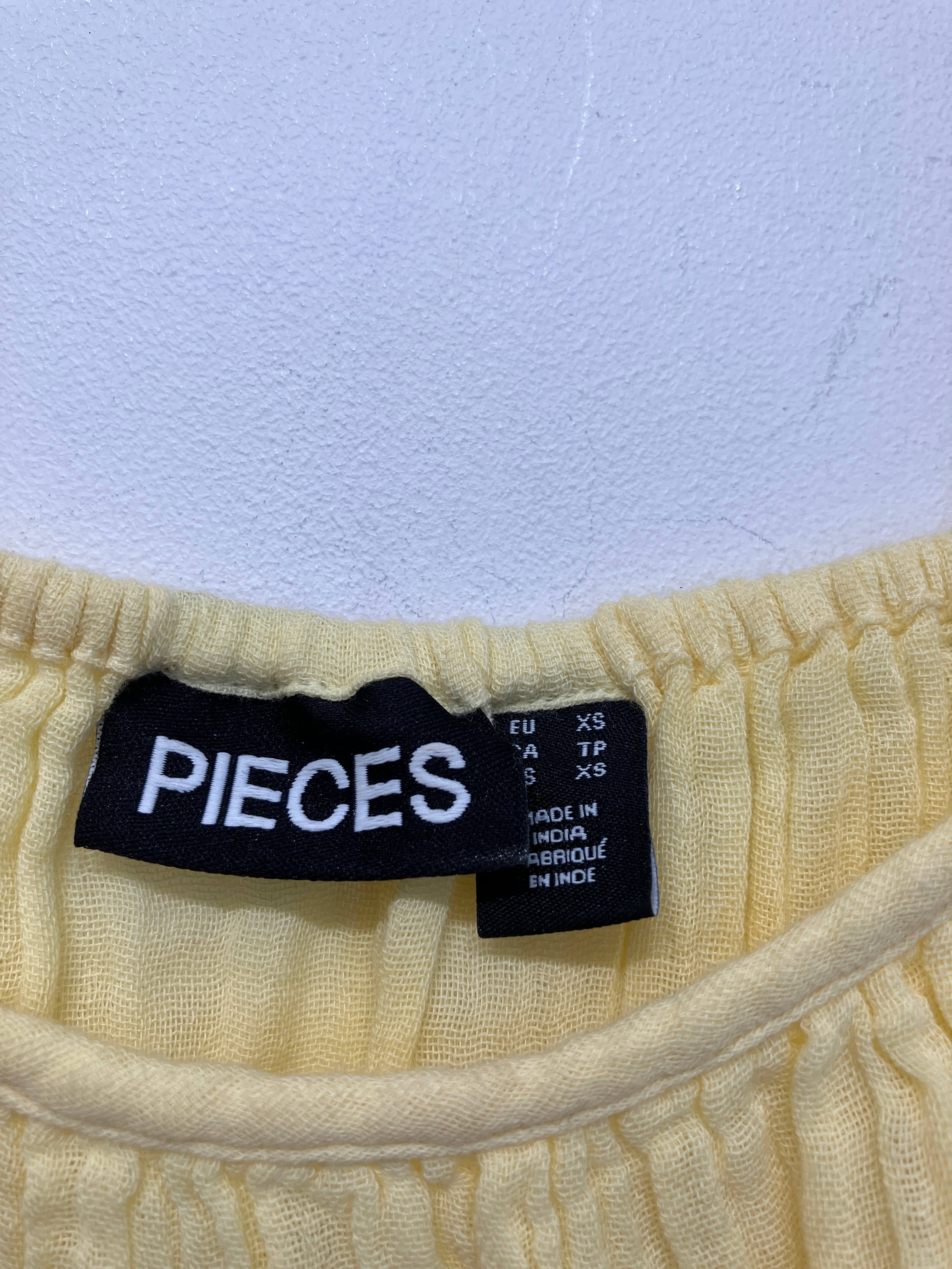 Pieces Top