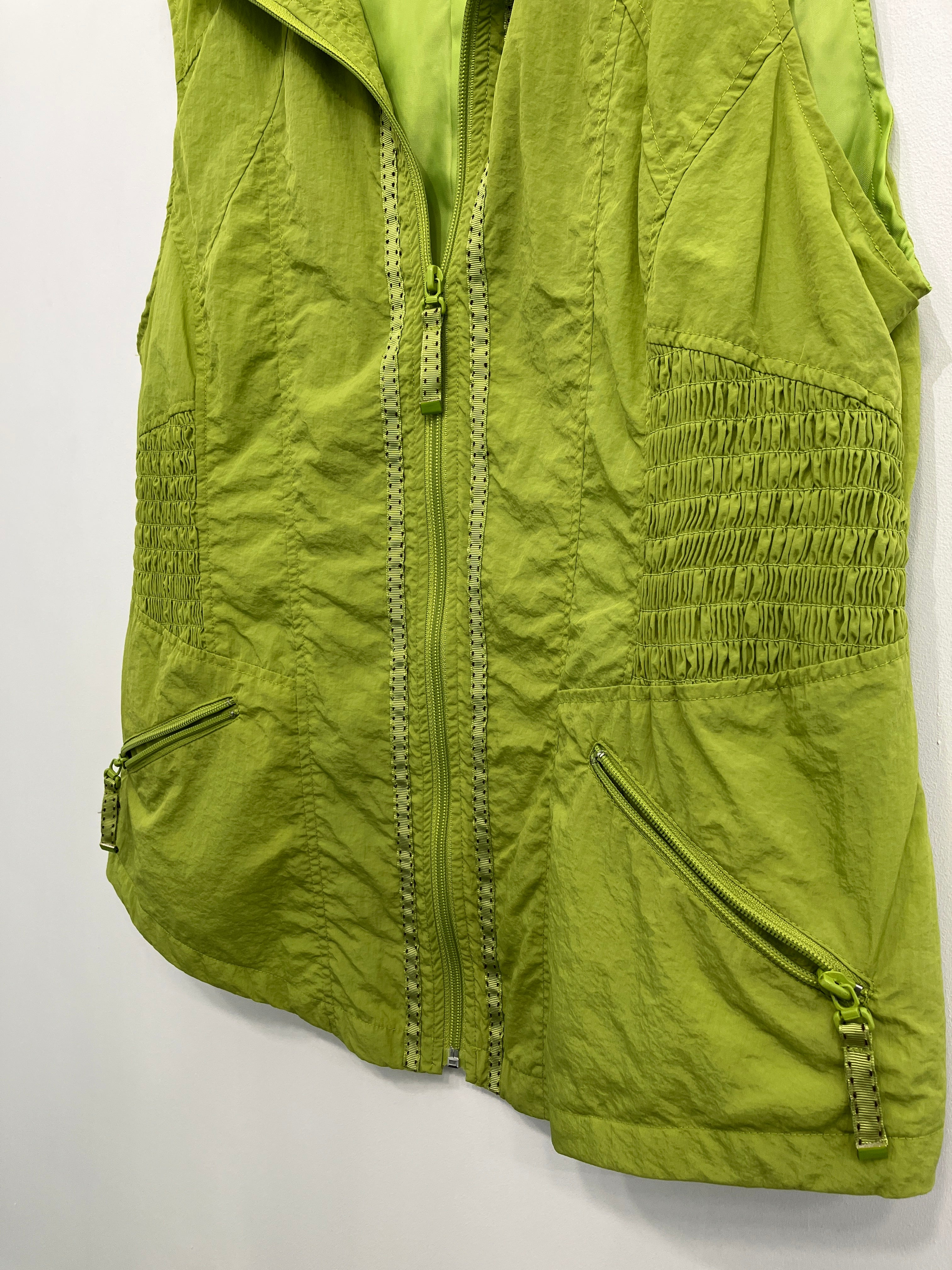 Paprika Vest