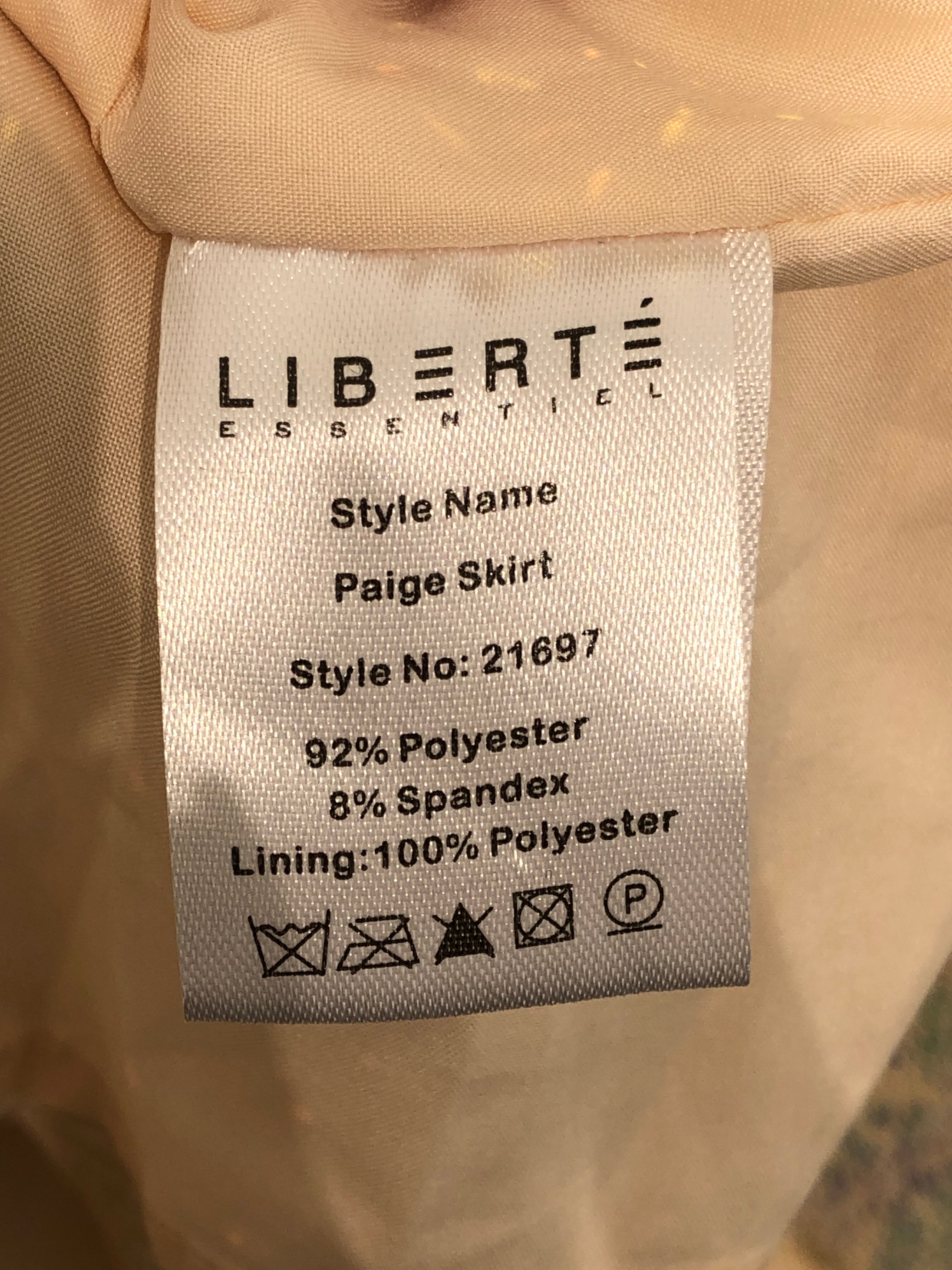 Liberte Nederdel
