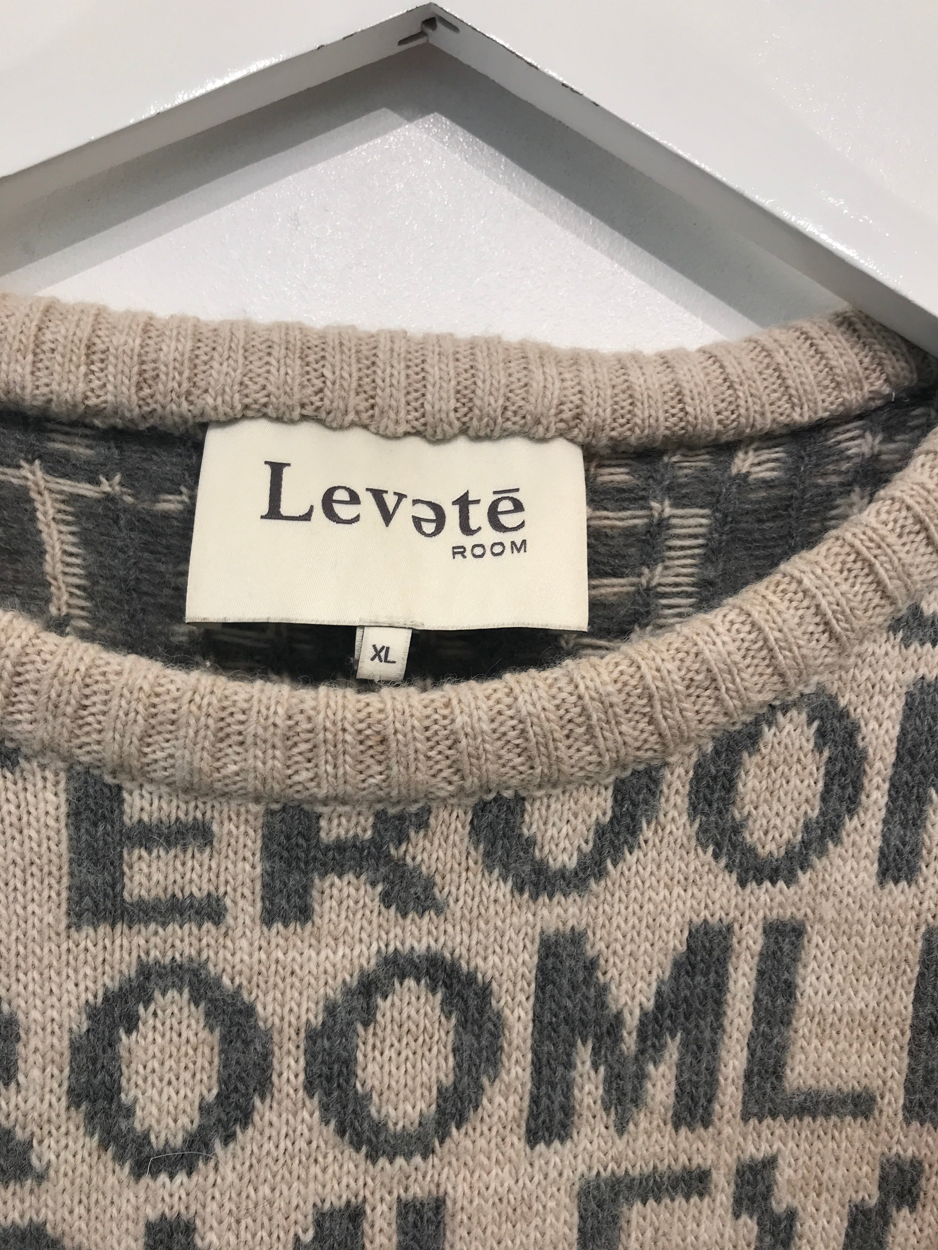 Levete Room Vest