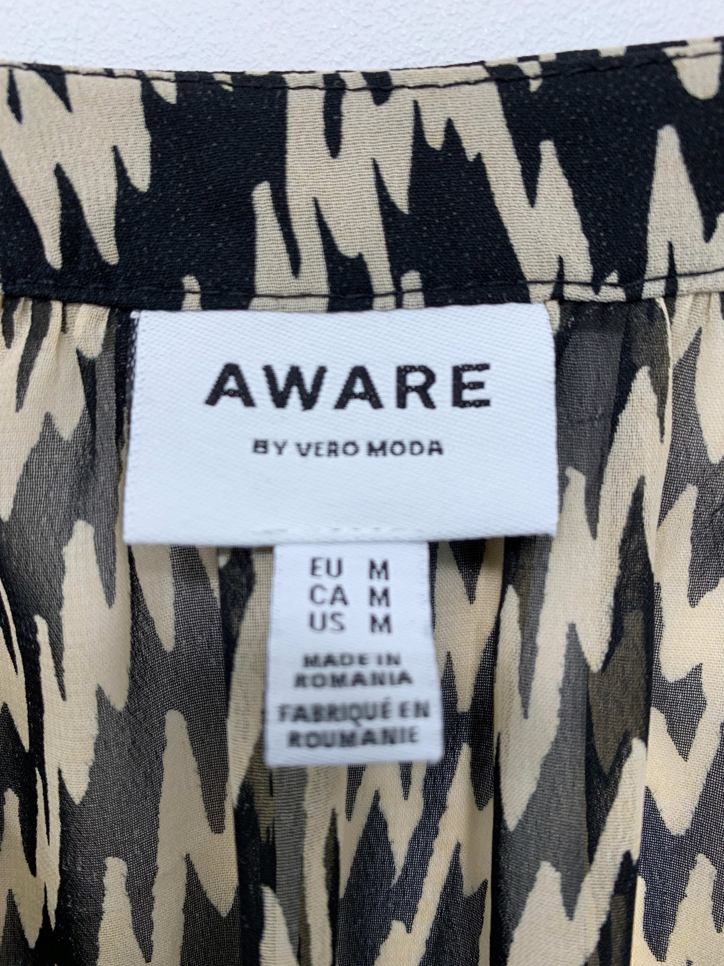 Aware Bluse