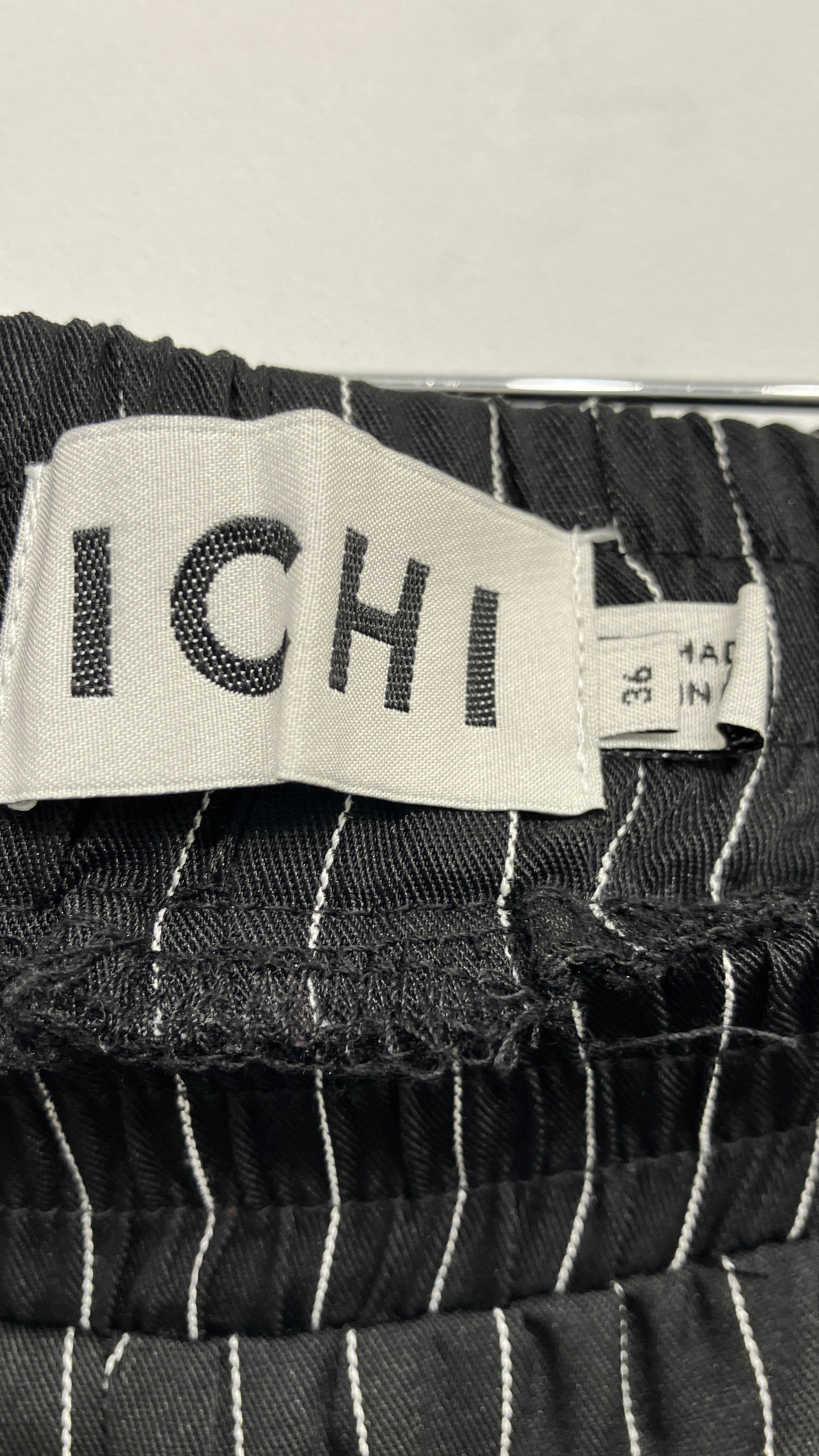 Ichi Bukser