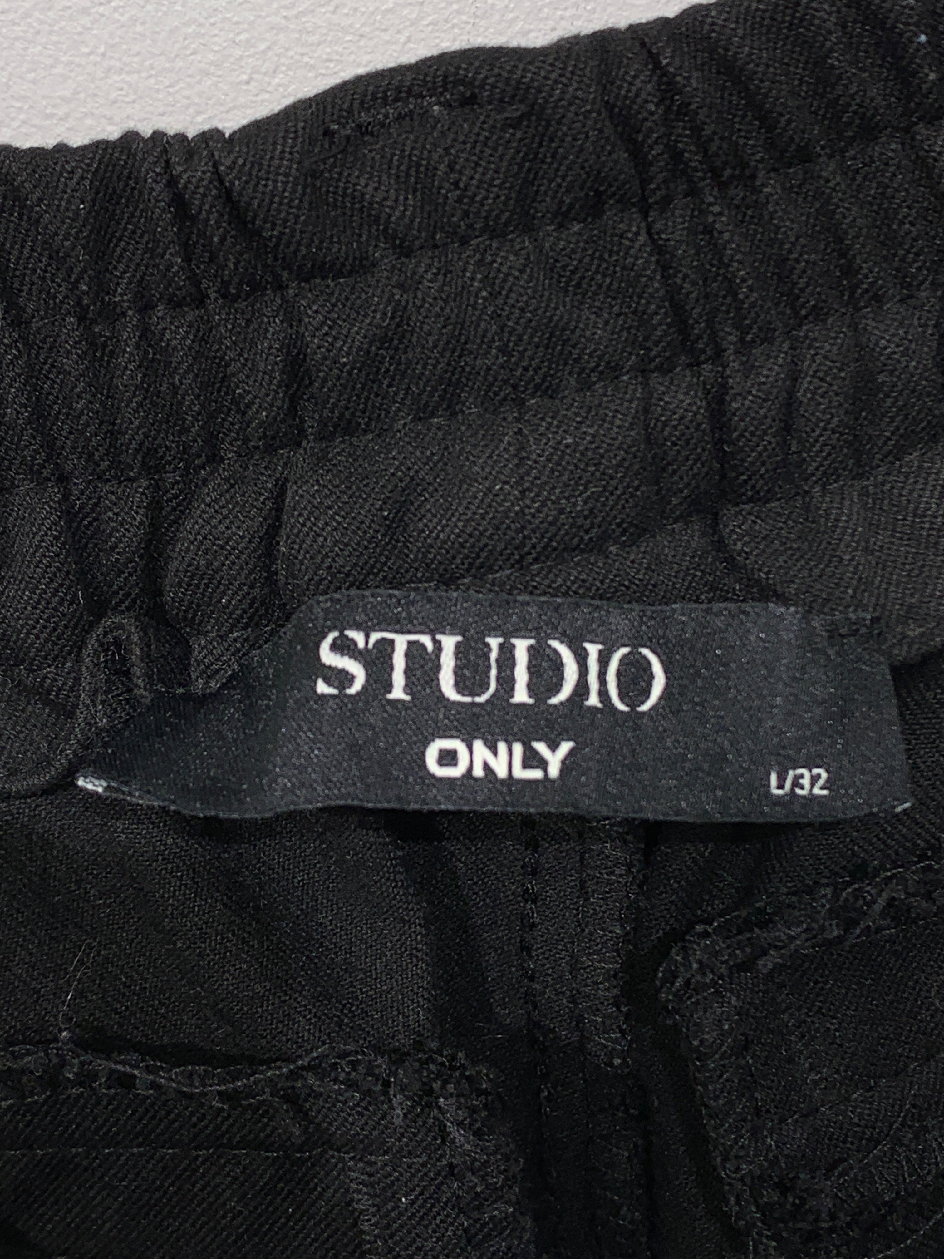 Studio Only Bukser