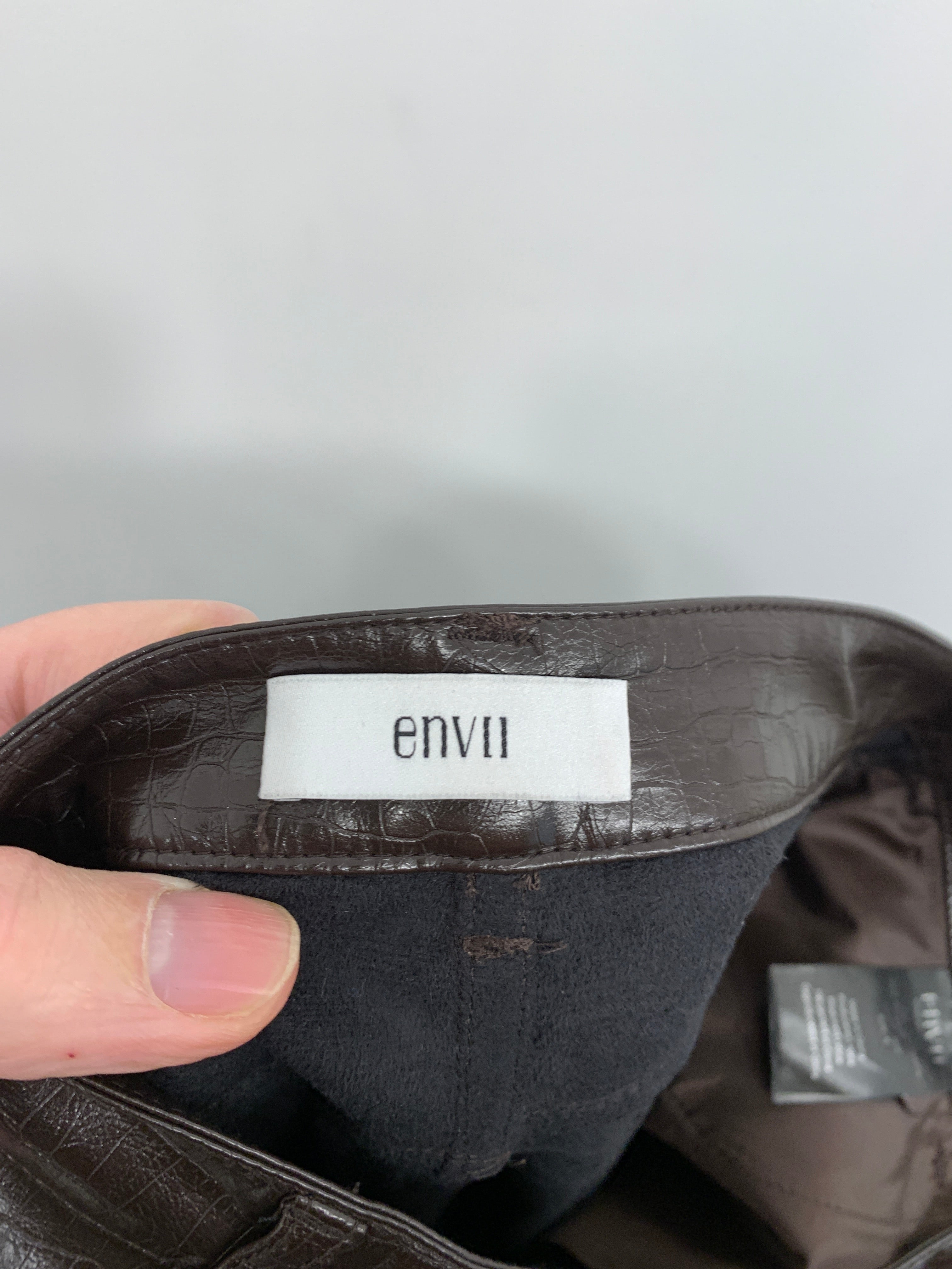 Envii Bukser