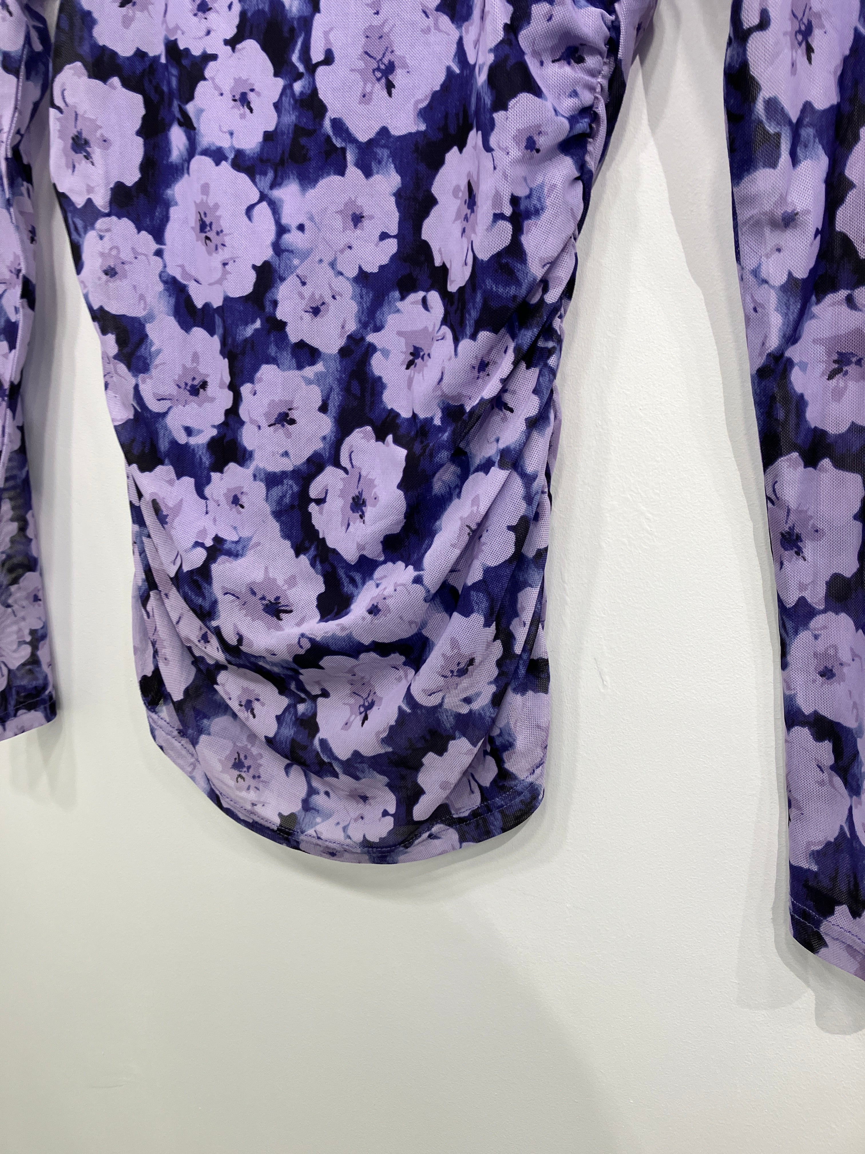 Neo Noir Bluse
