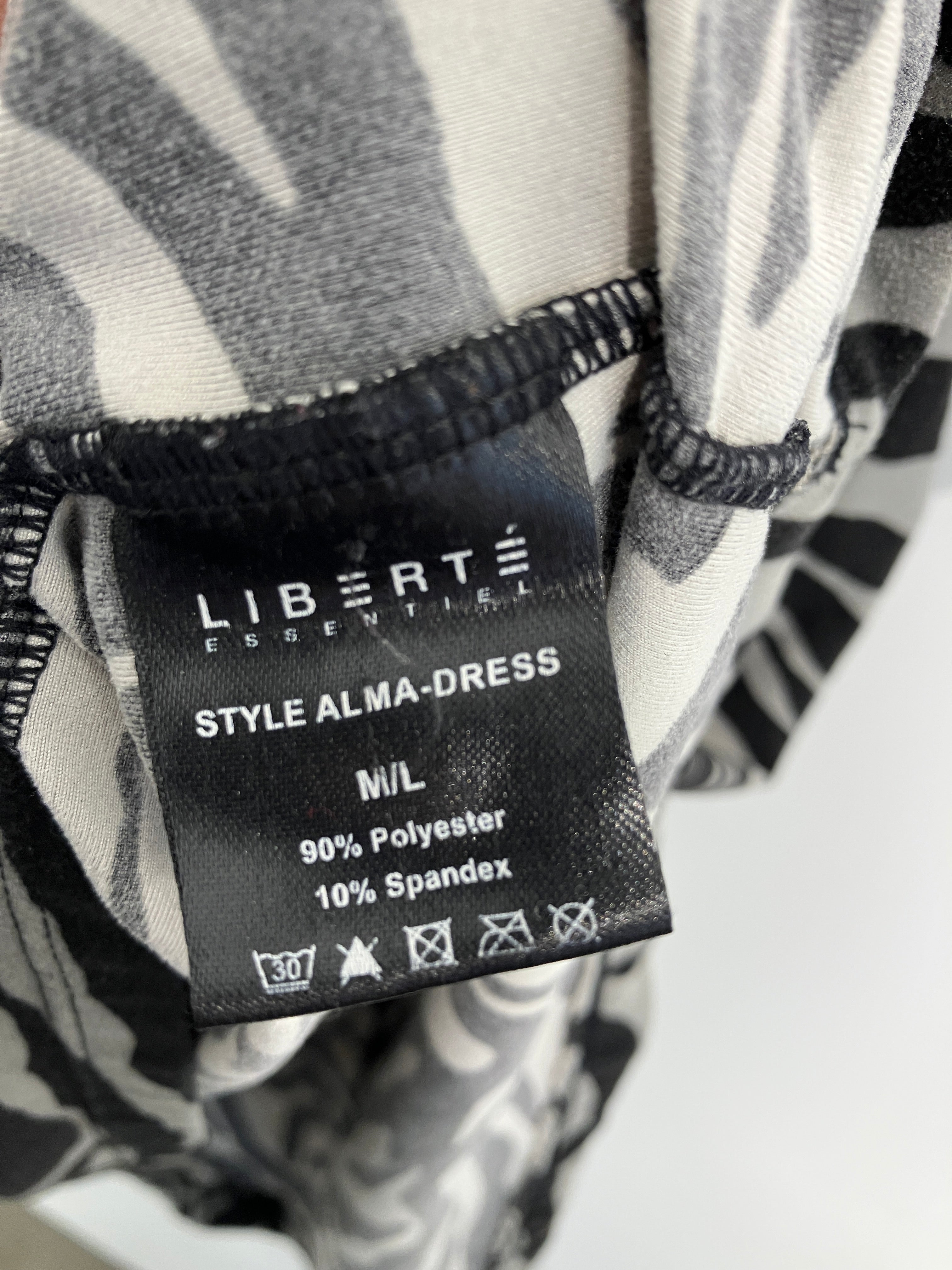 Liberté Kjole