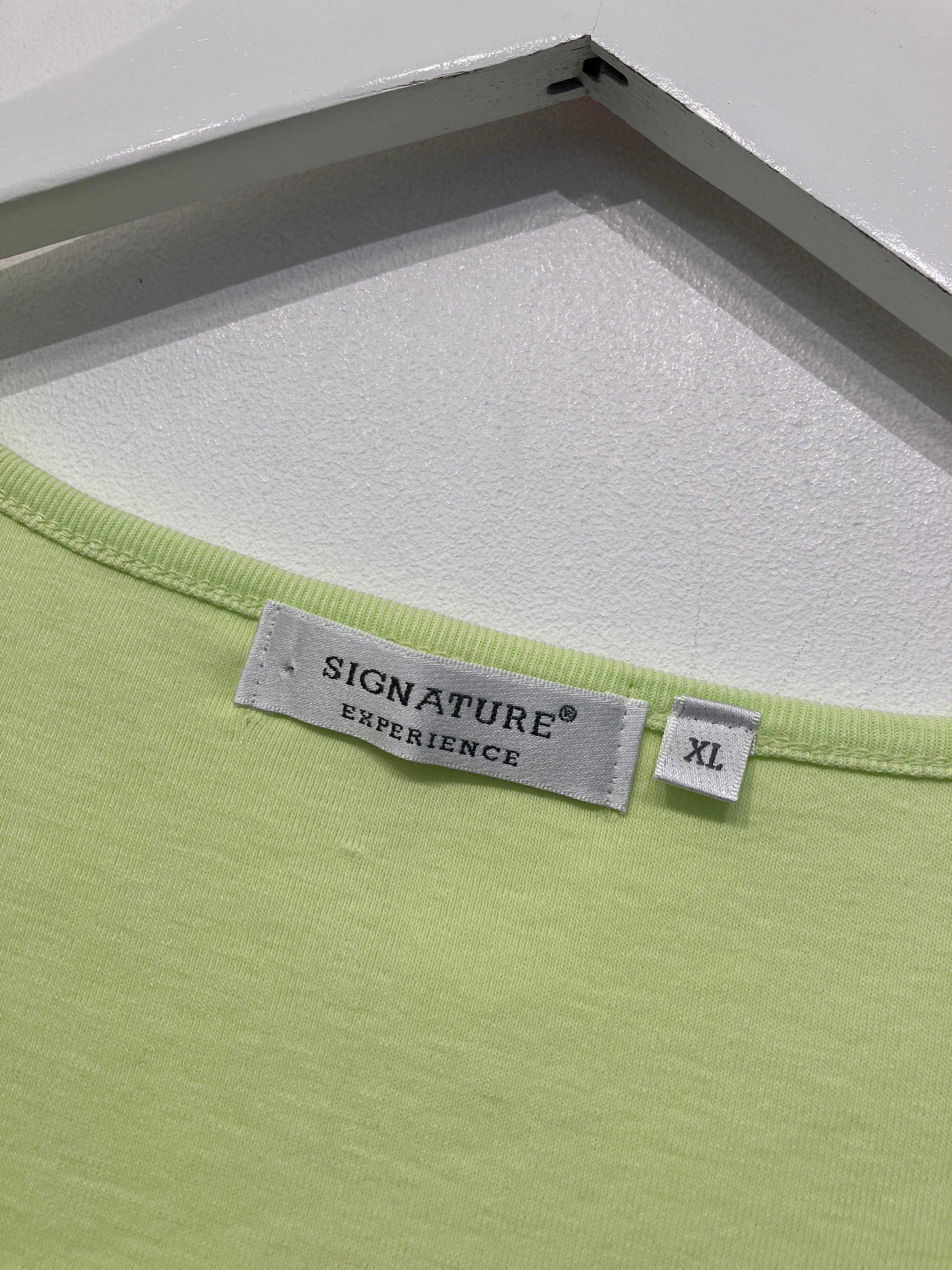 Signature Top